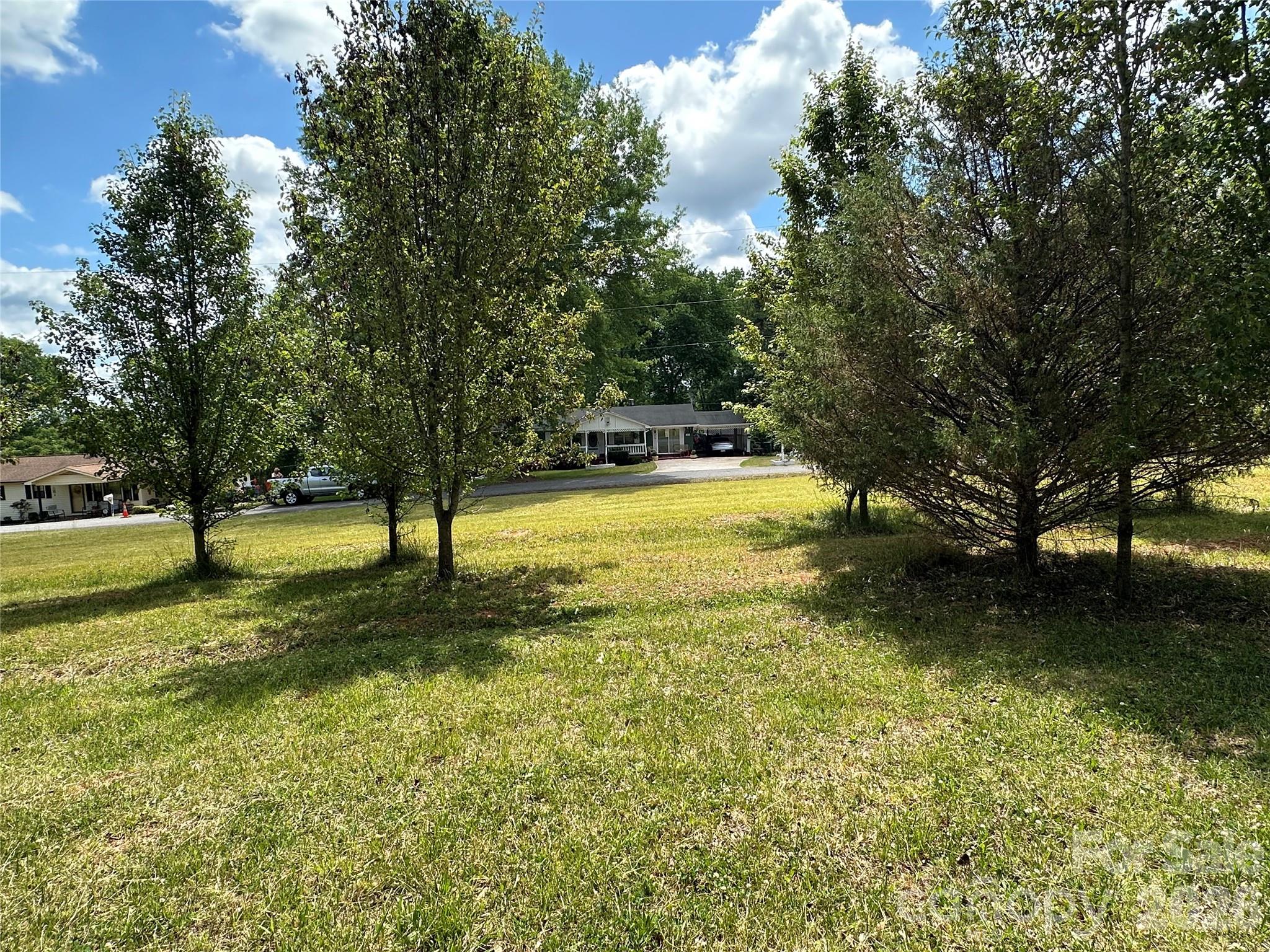 572 Ledbetter Road — Spindale