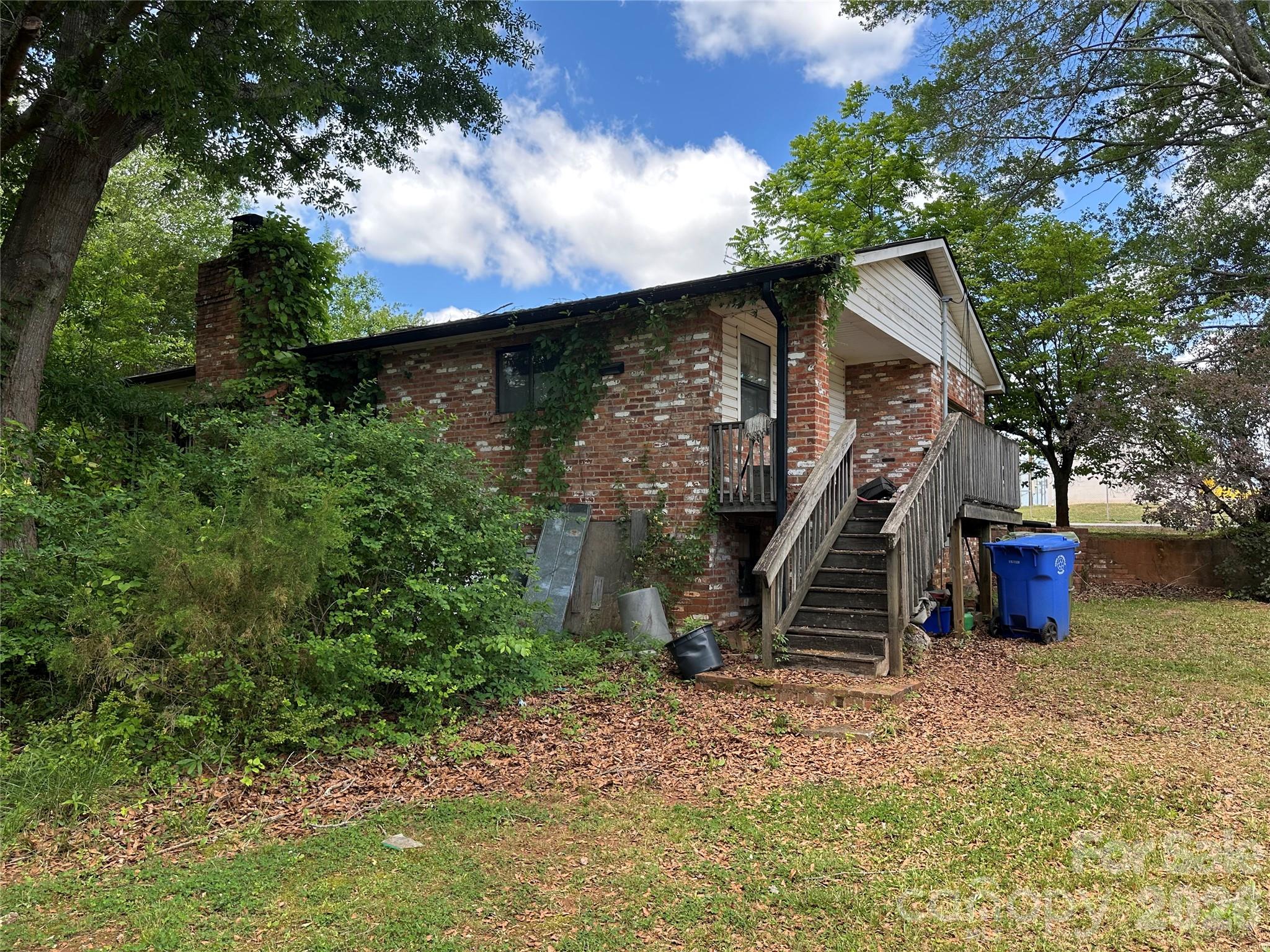 572 Ledbetter Road — Spindale