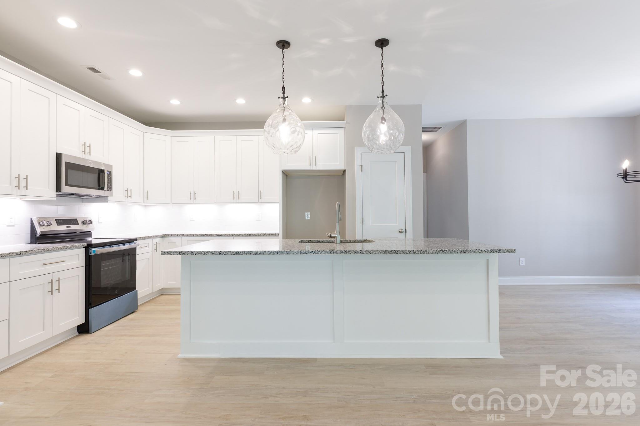 2902 Peden Bridge Road — Chester
