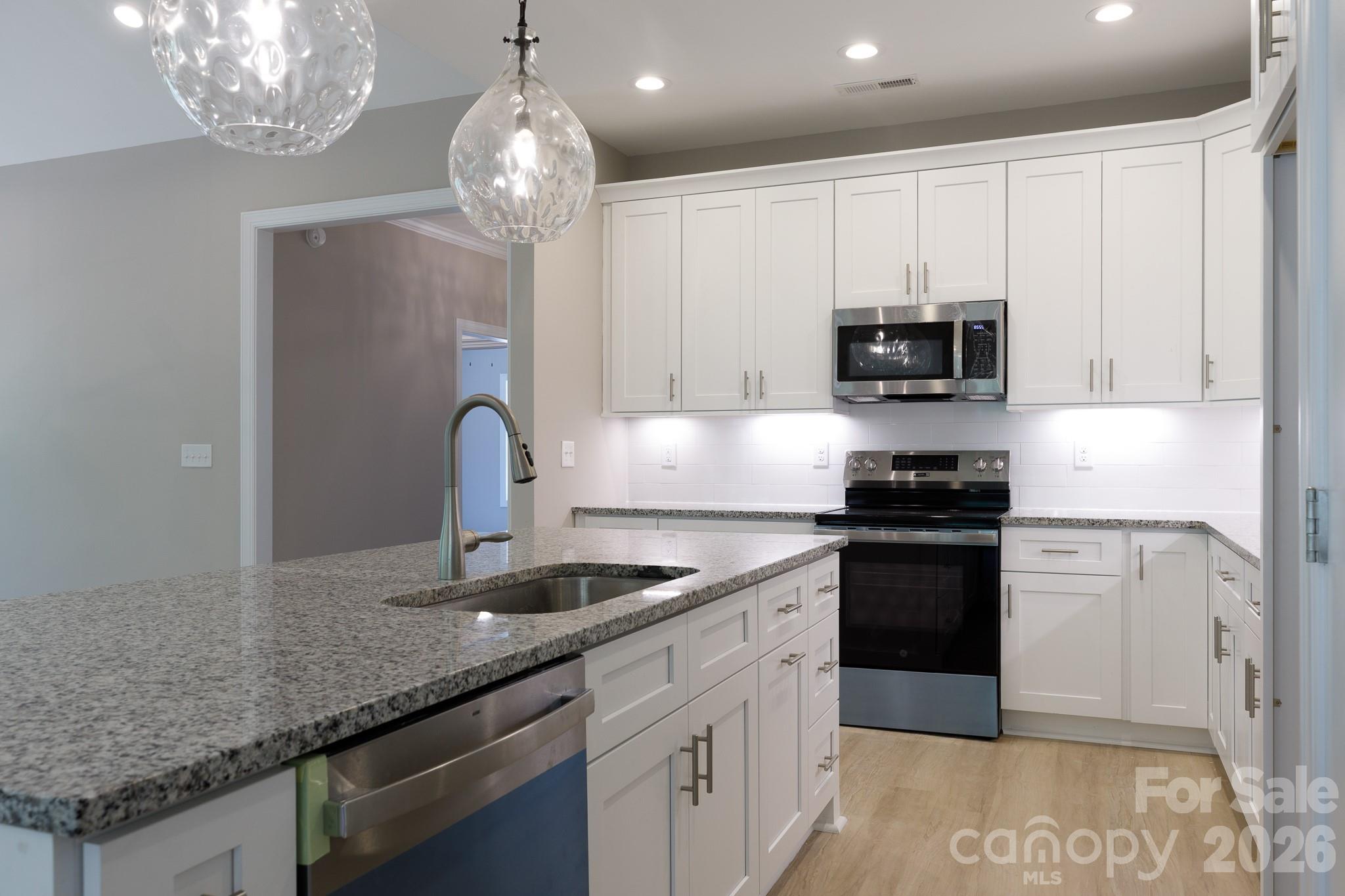 2902 Peden Bridge Road — Chester