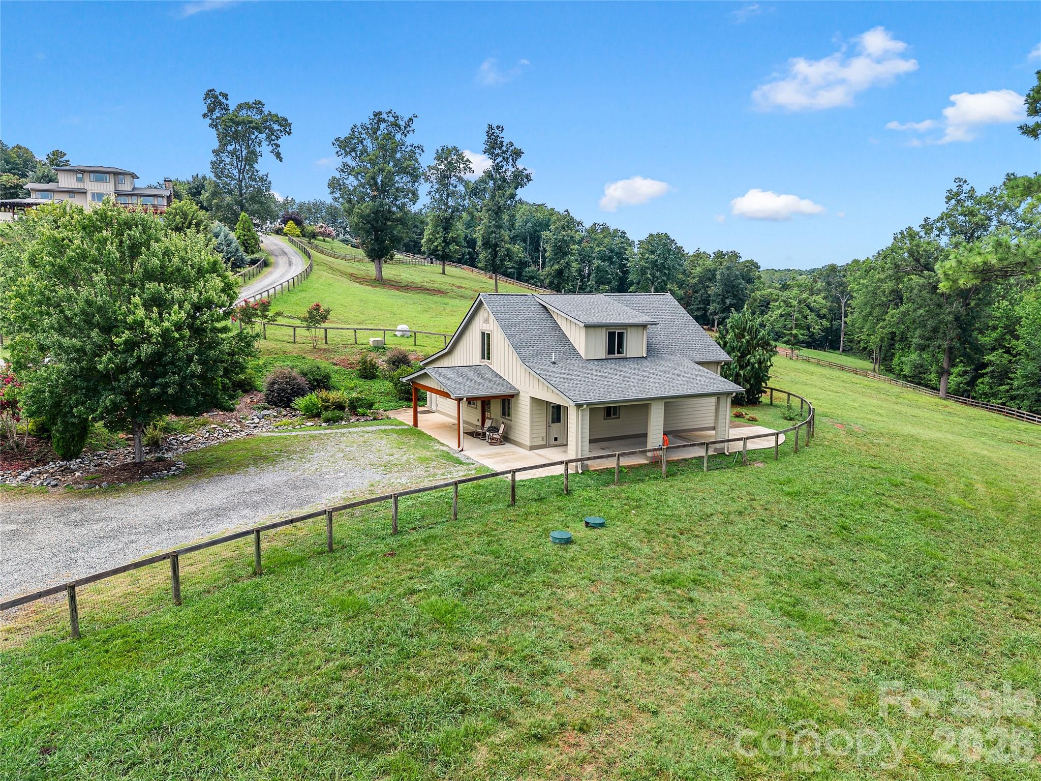 197 Arlys Lane — Tryon