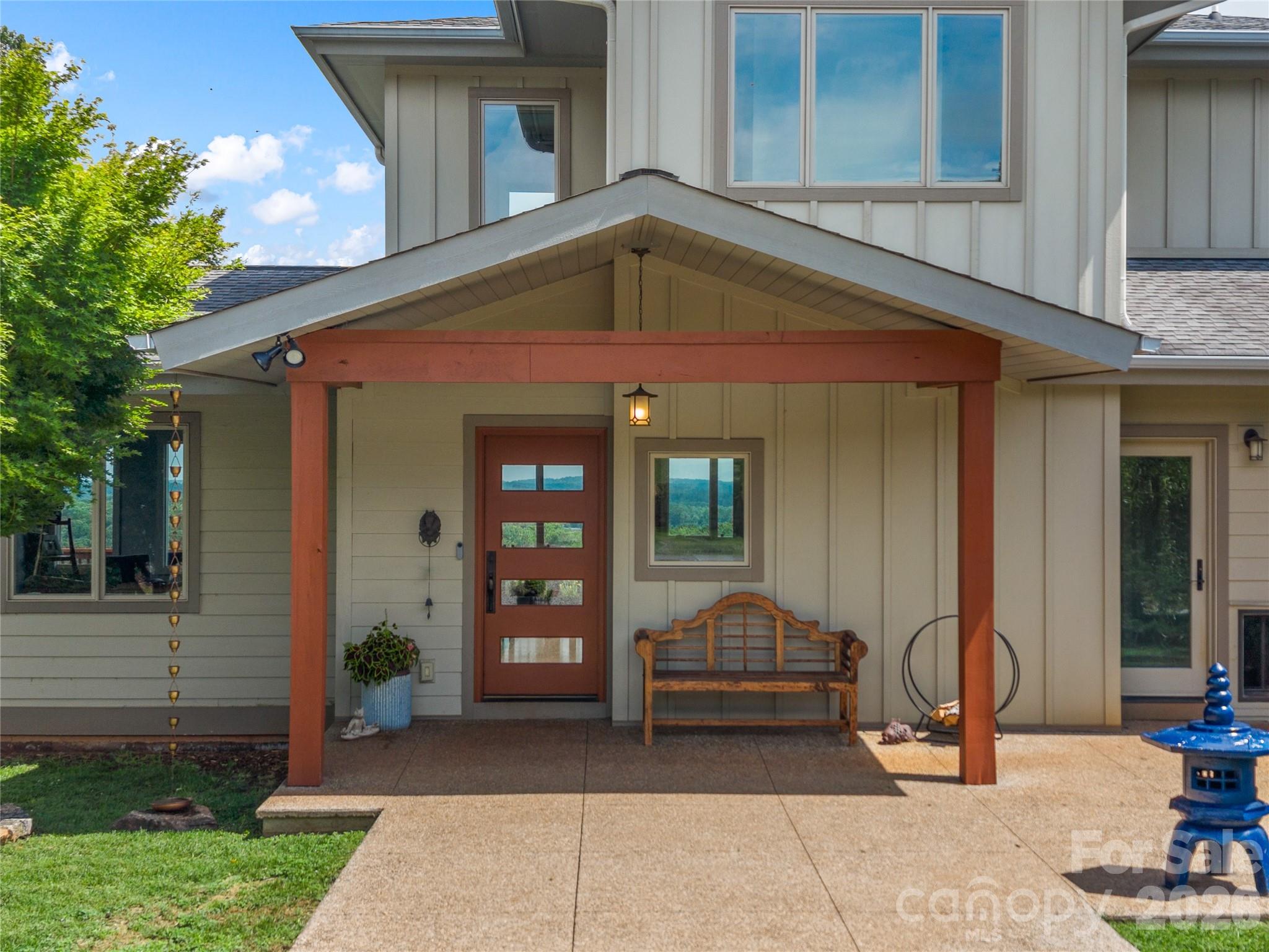 197 Arlys Lane — Tryon