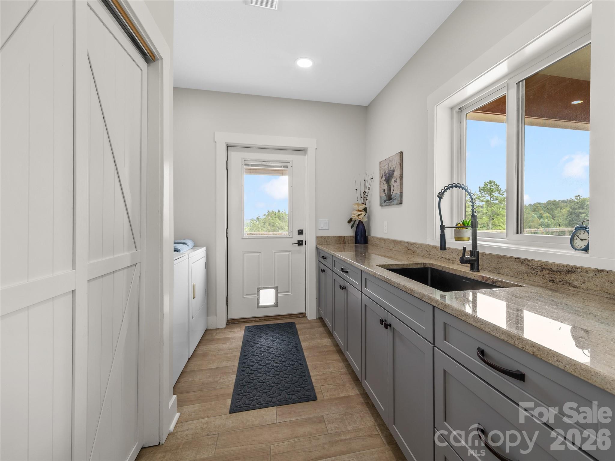 197 Arlys Lane — Tryon