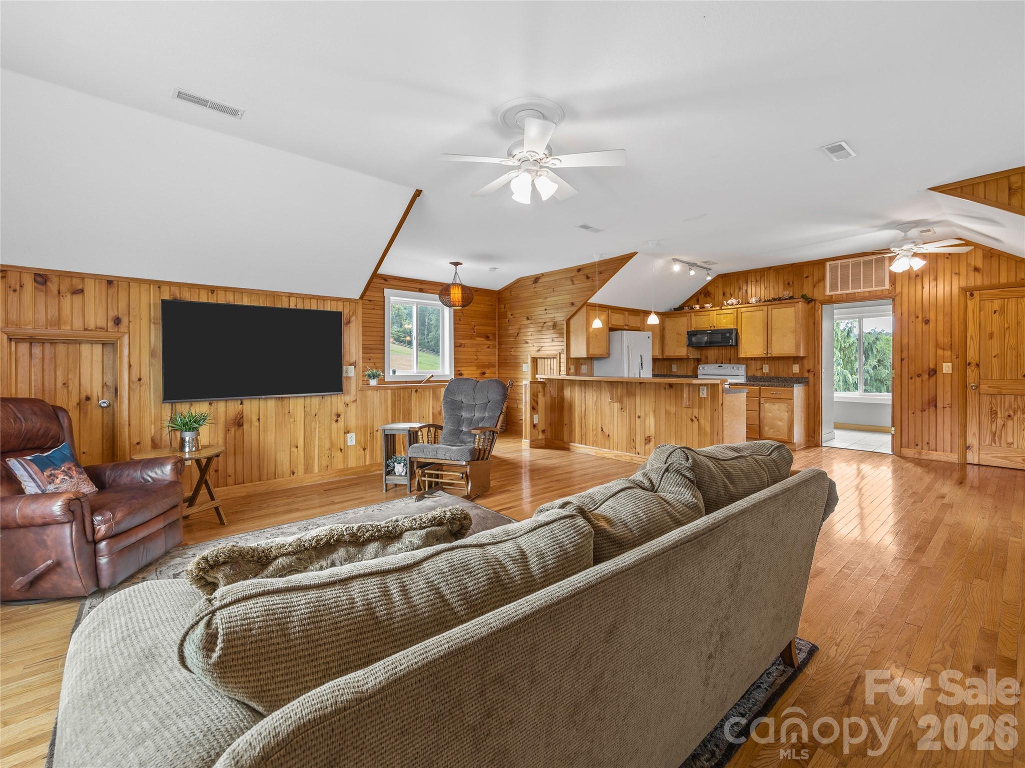 197 Arlys Lane — Tryon