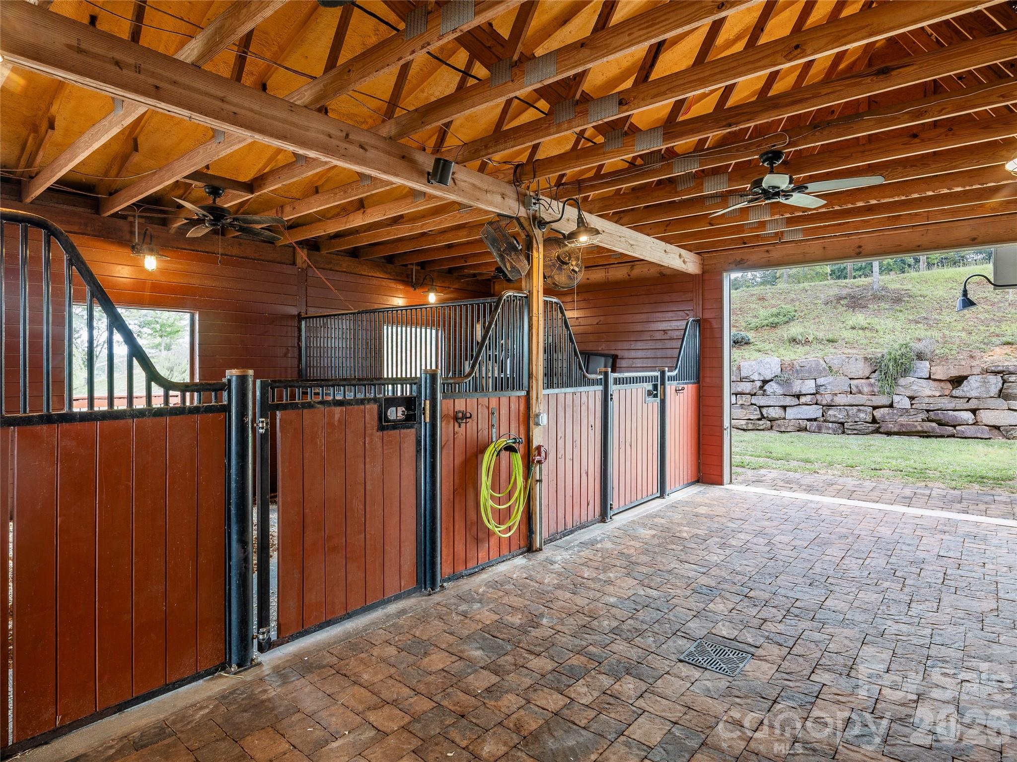 197 Arlys Lane — Tryon