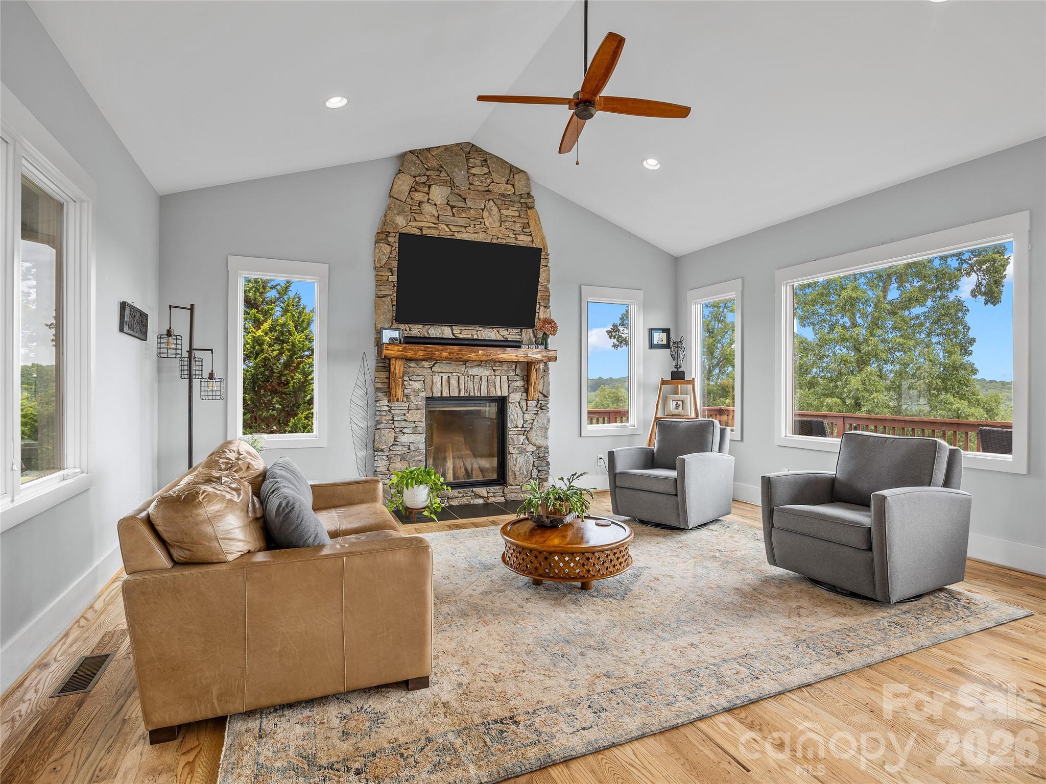 197 Arlys Lane — Tryon