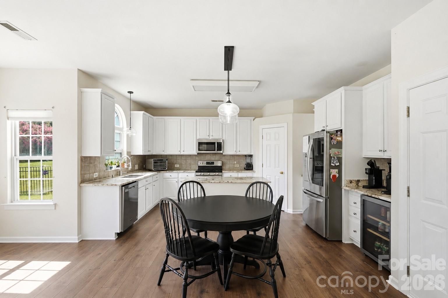 6226 Castlecove Road — Charlotte