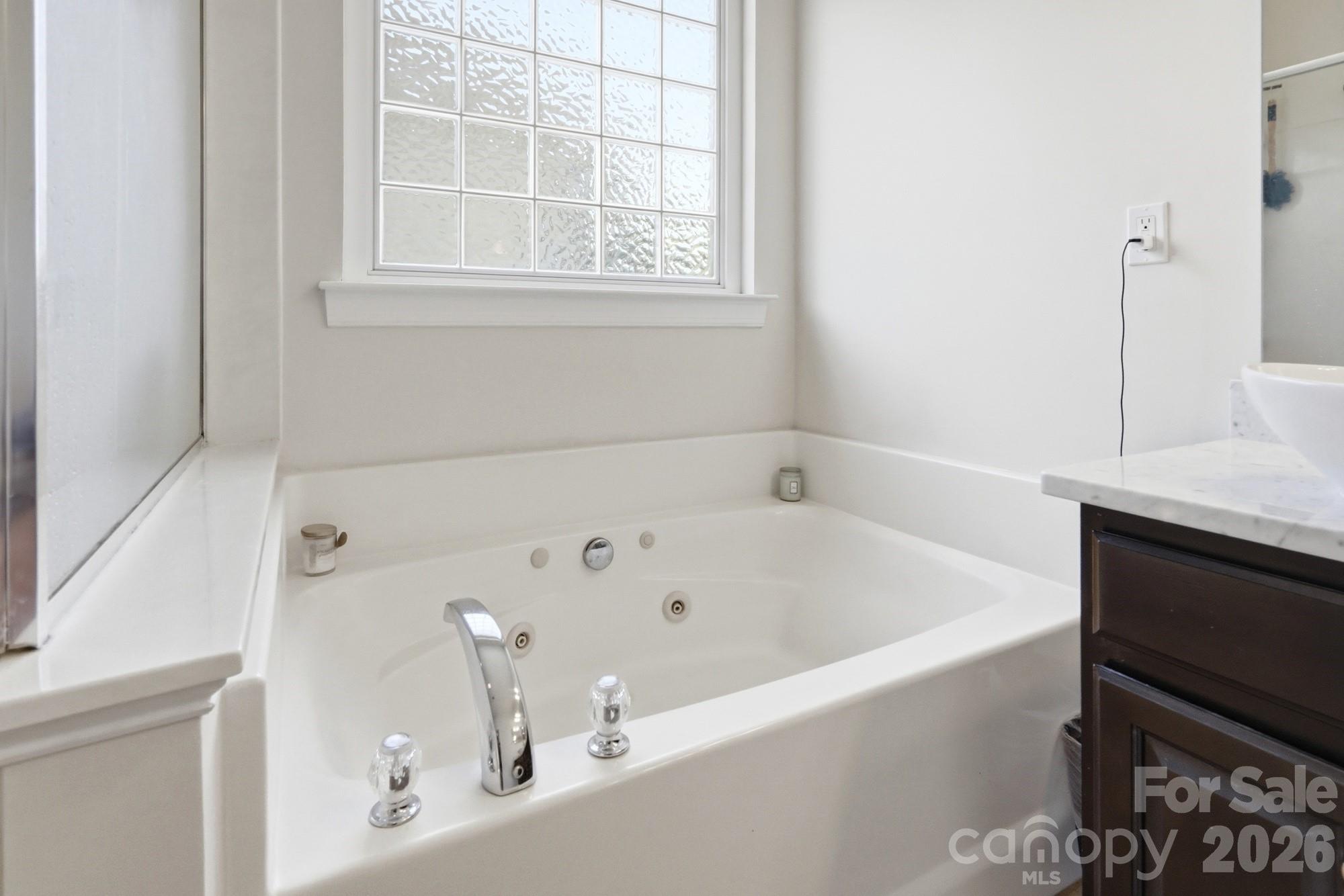 6226 Castlecove Road — Charlotte