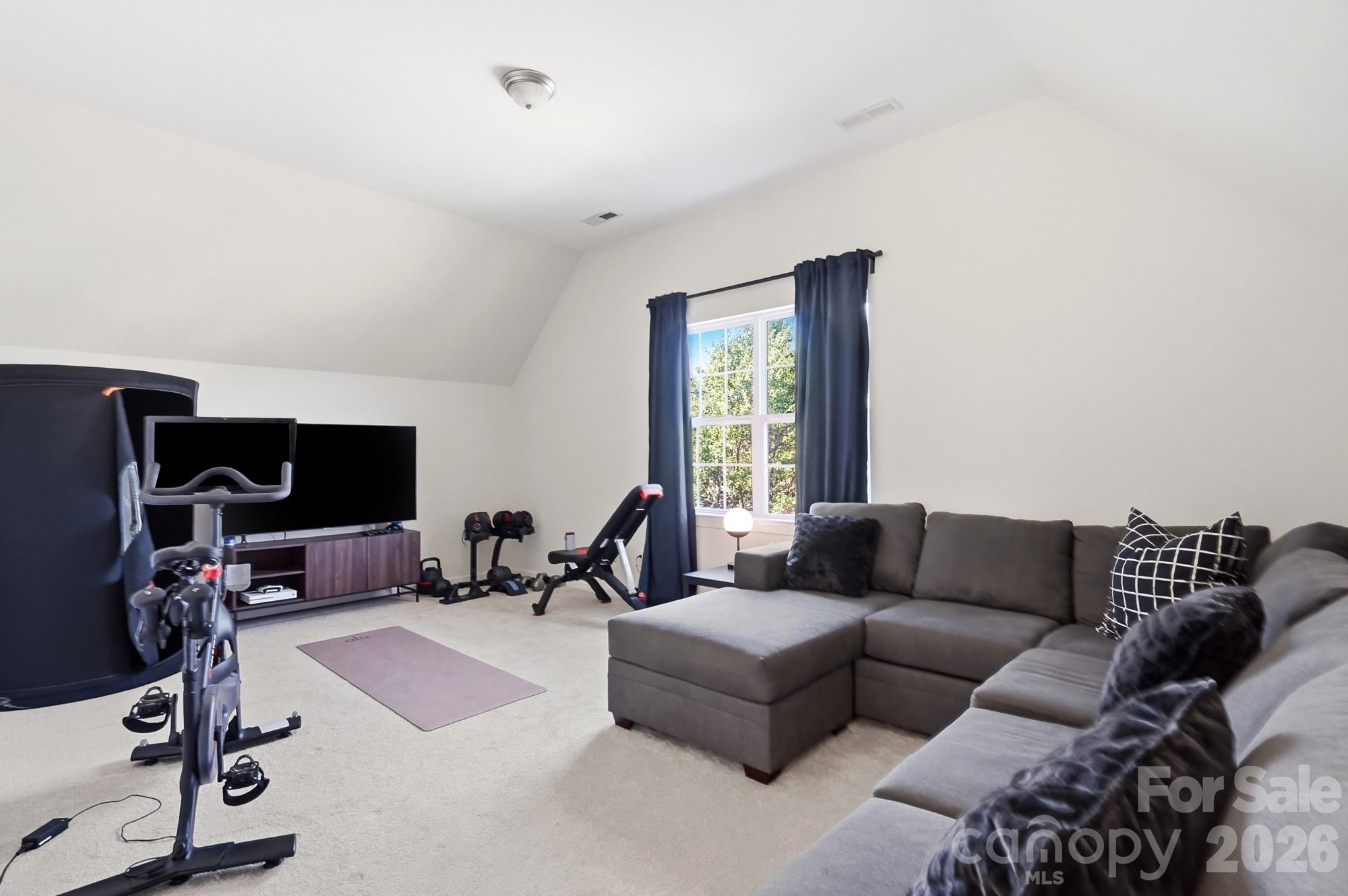 6226 Castlecove Road — Charlotte