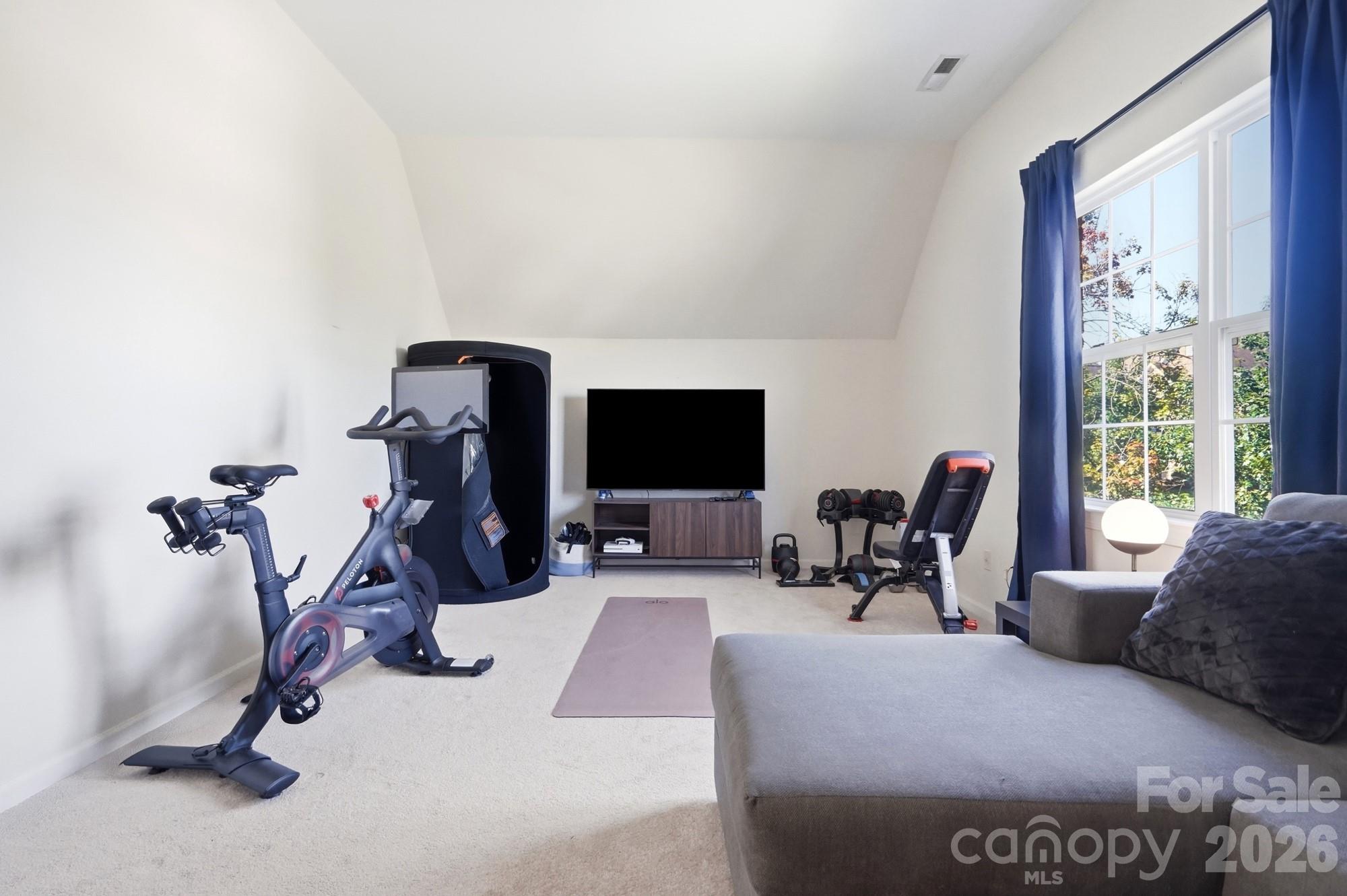 6226 Castlecove Road — Charlotte
