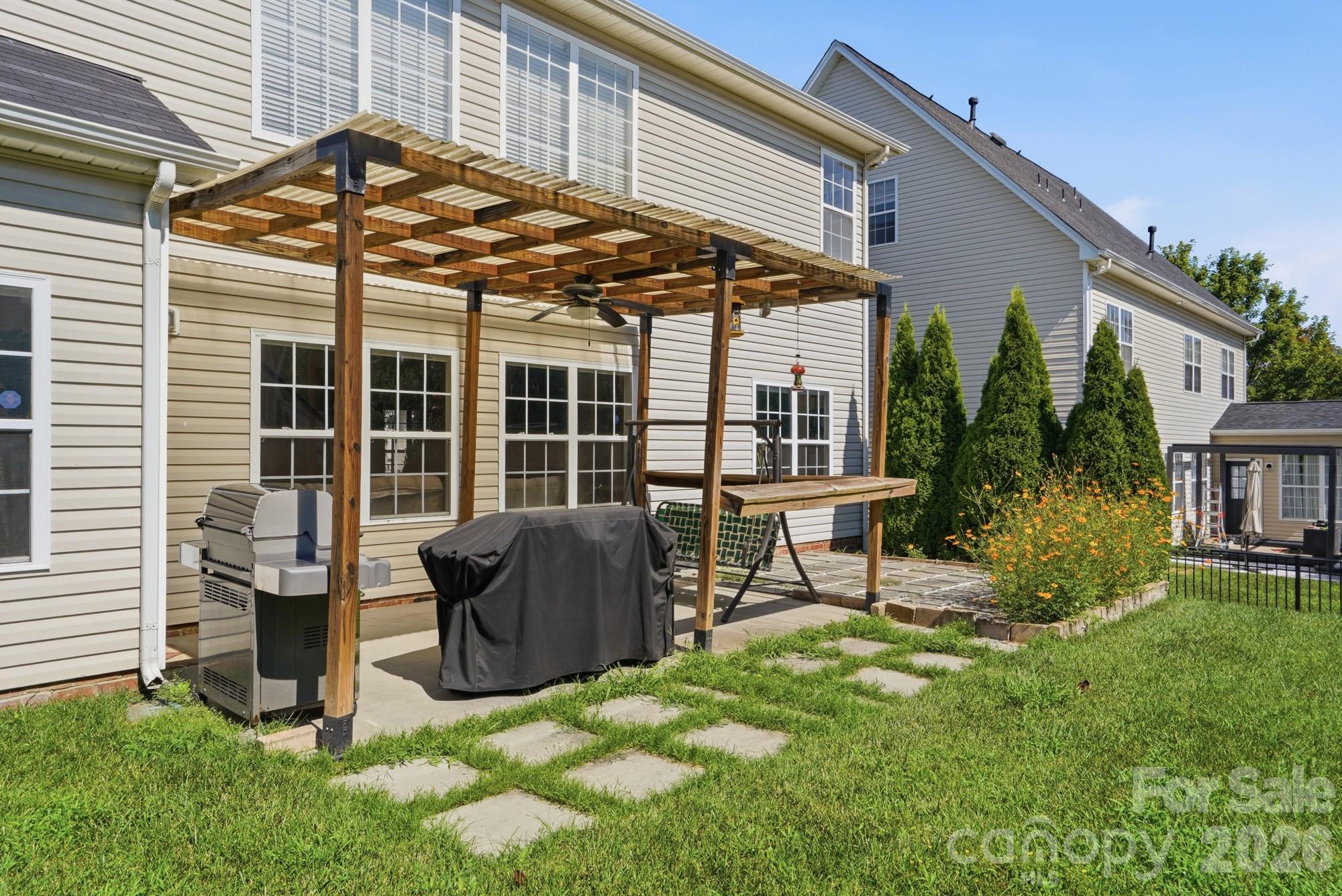 6226 Castlecove Road — Charlotte