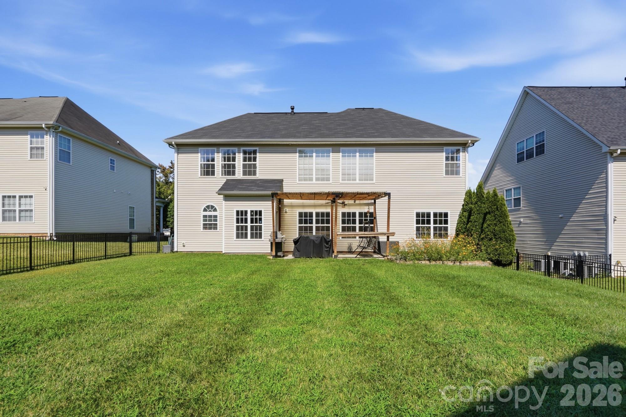 6226 Castlecove Road — Charlotte