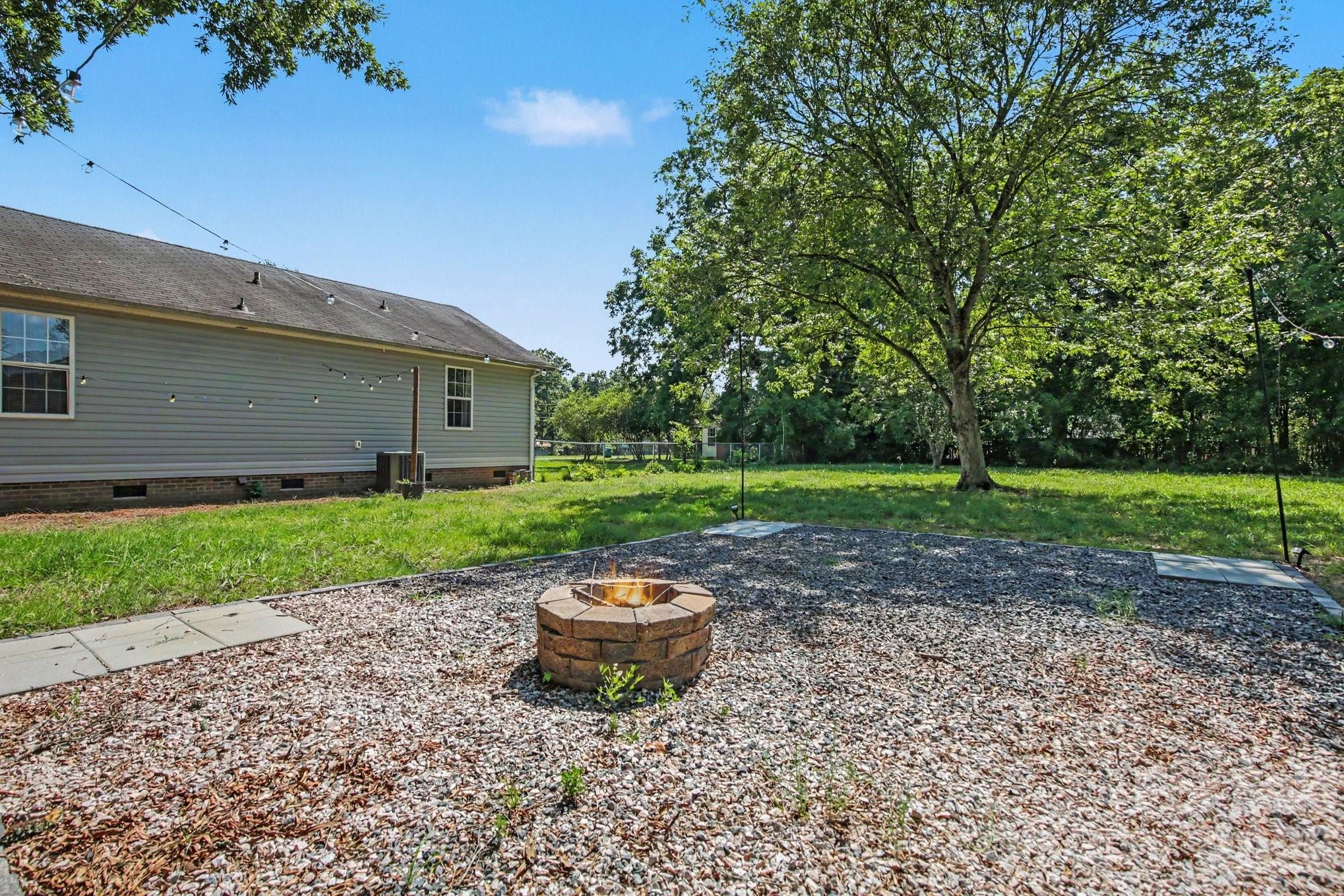 1341 E Cannon Avenue — Albemarle