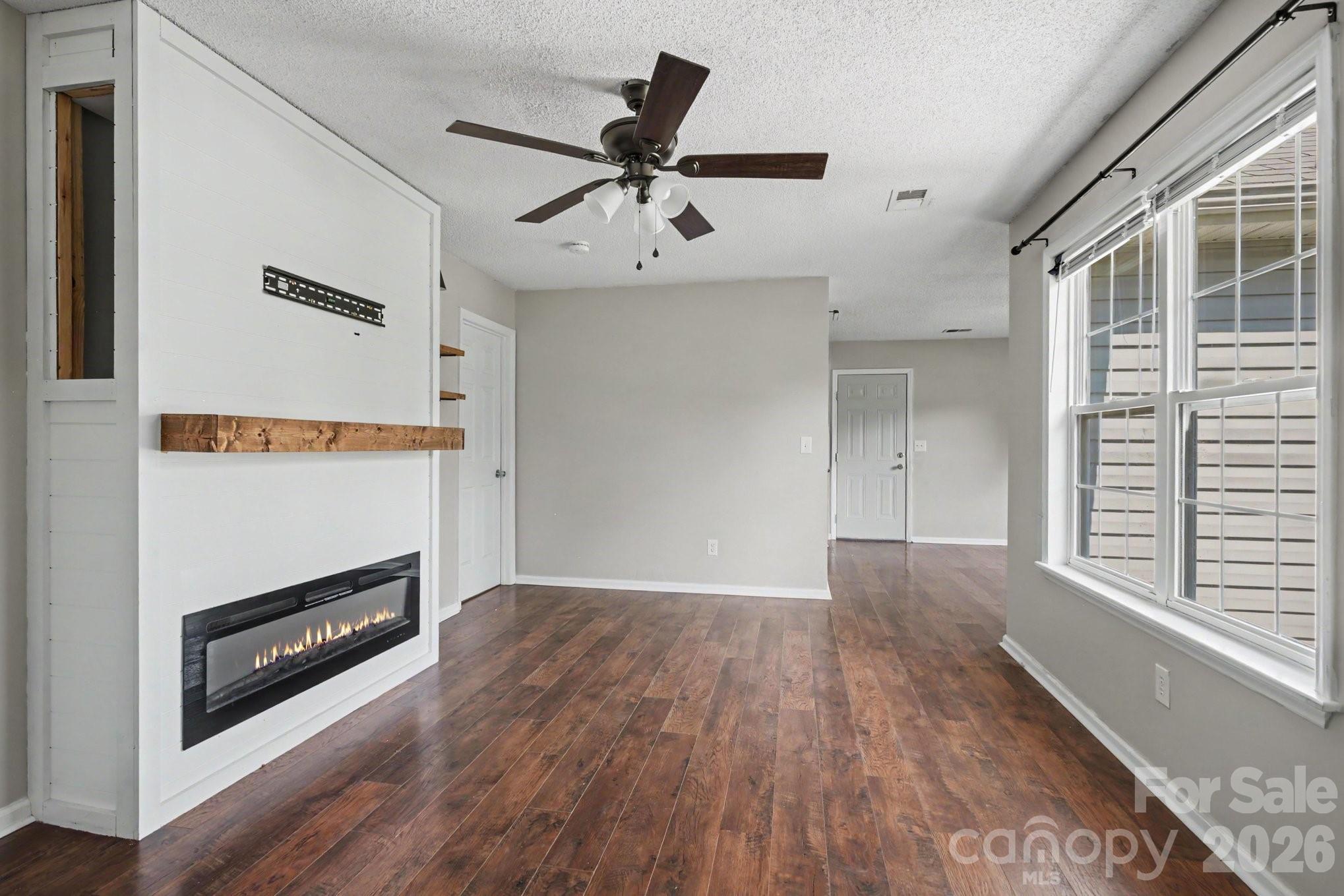 1341 E Cannon Avenue — Albemarle