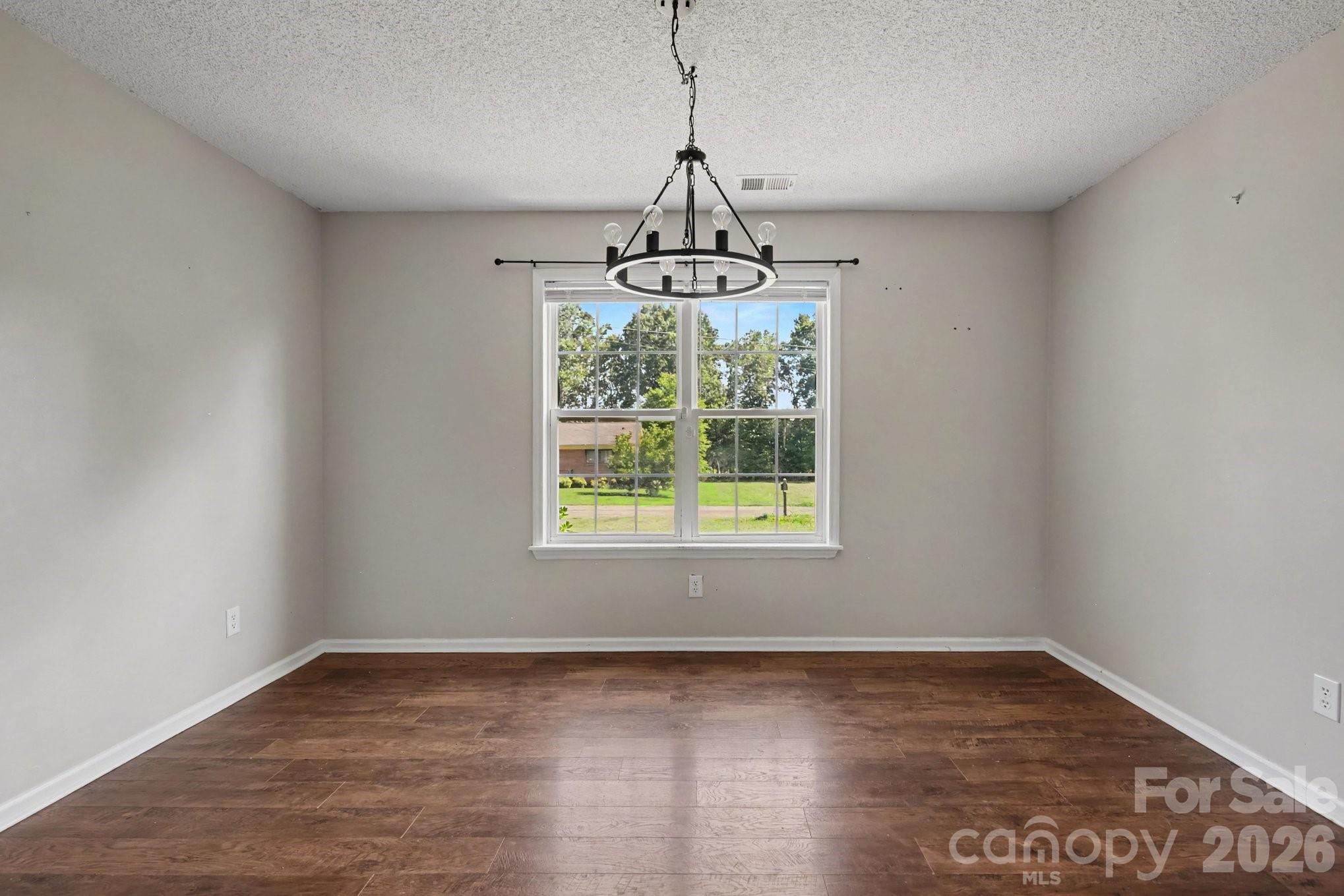 1341 E Cannon Avenue — Albemarle