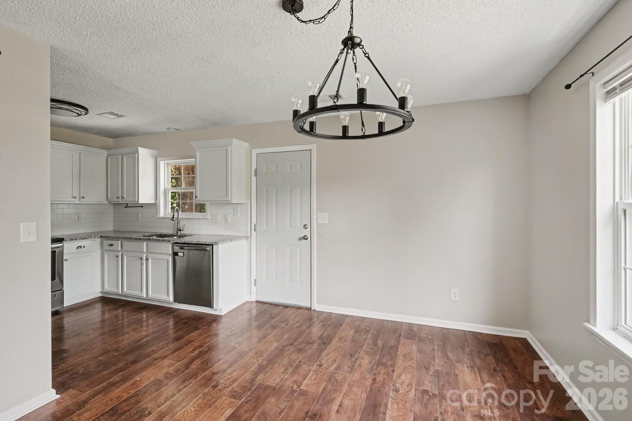 1341 E Cannon Avenue — Albemarle