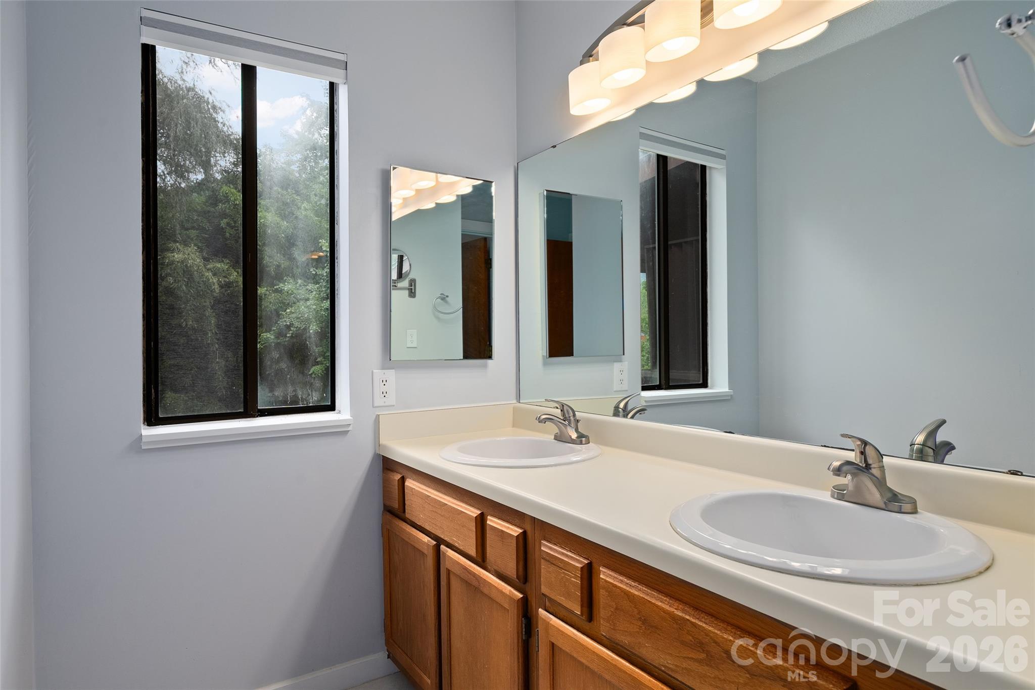 36 Meadows Lane — Maggie Valley