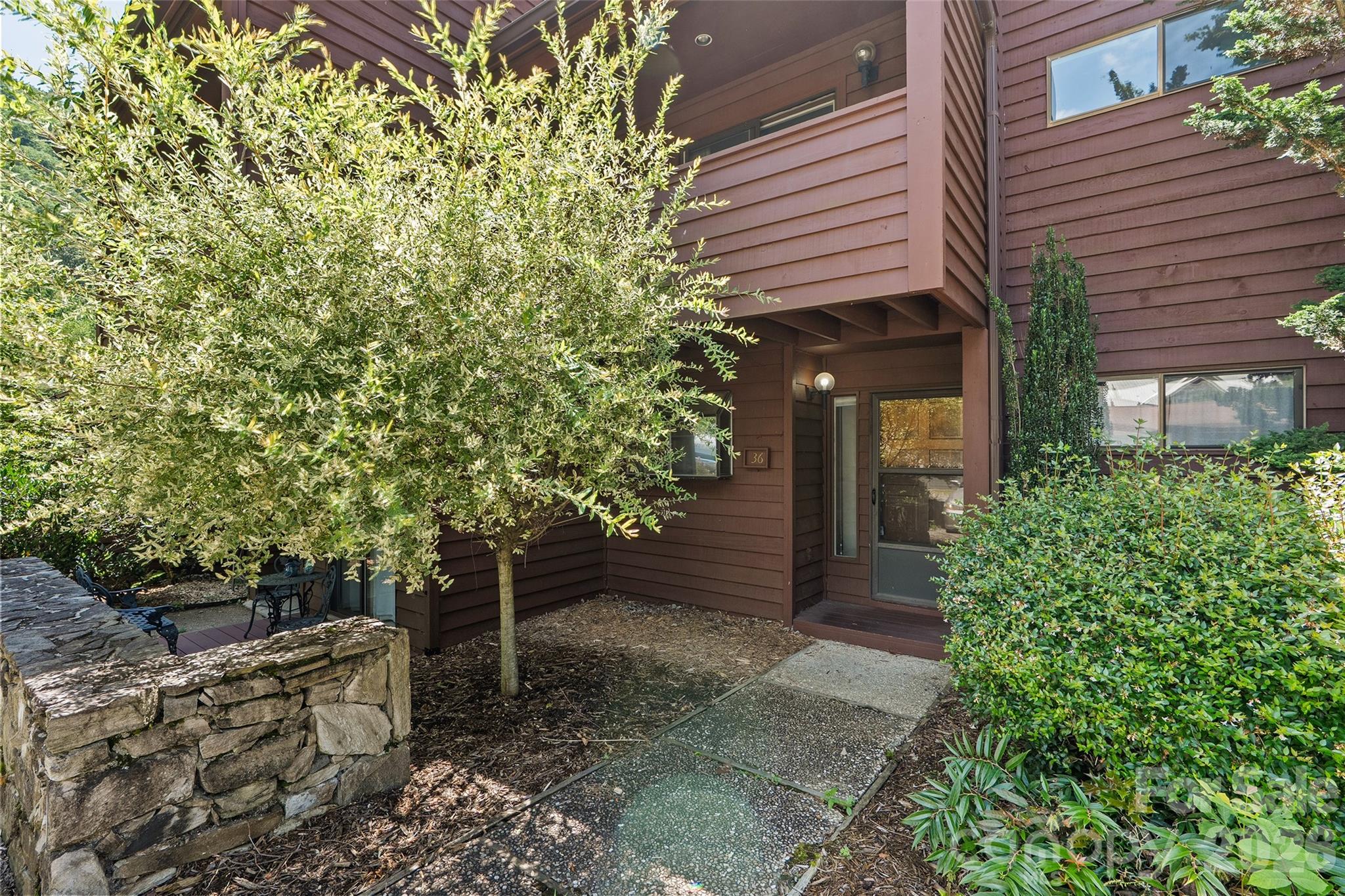 36 Meadows Lane — Maggie Valley