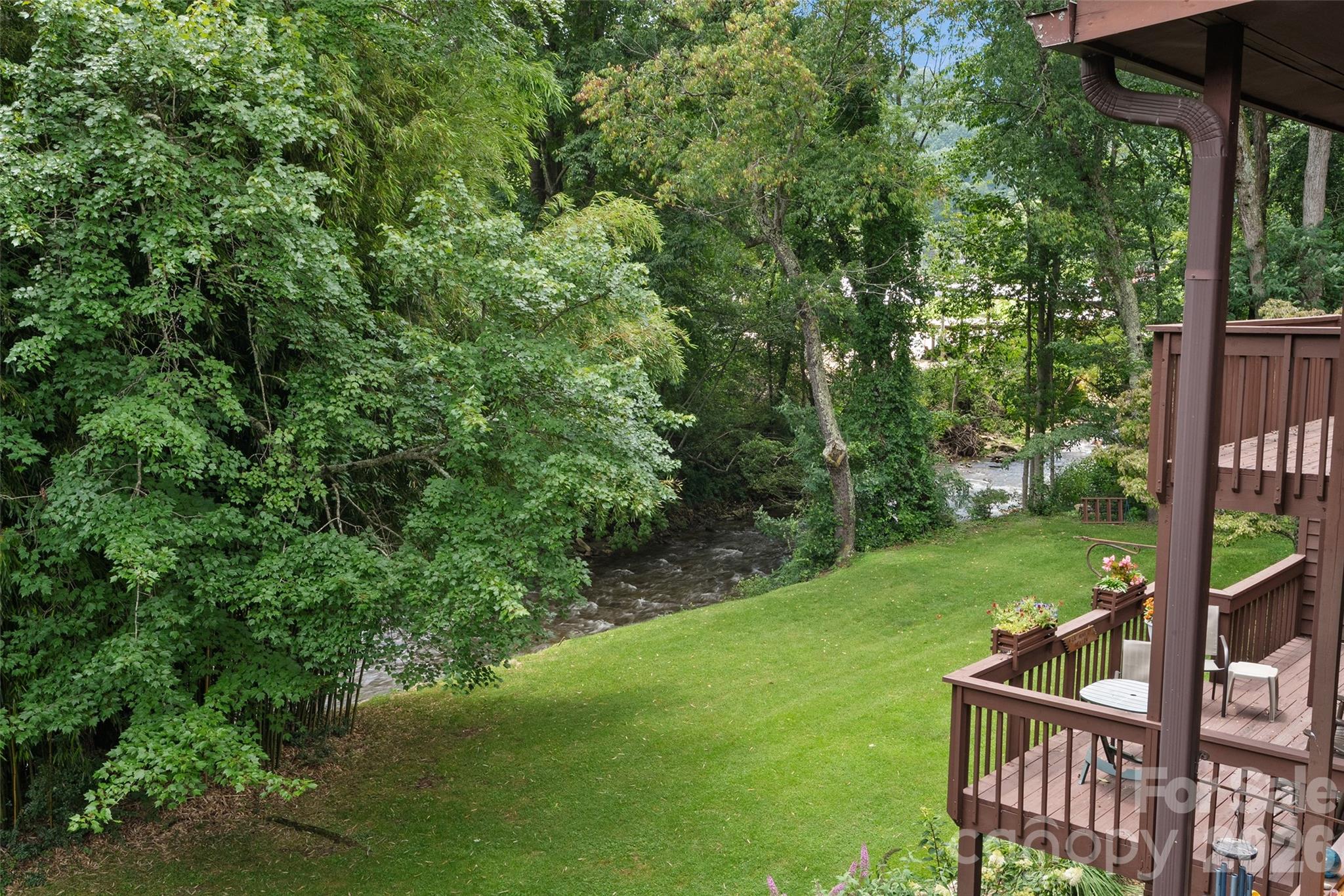 36 Meadows Lane — Maggie Valley