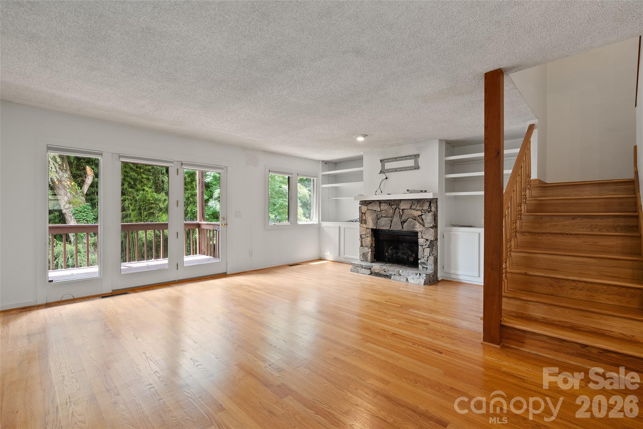36 Meadows Lane — Maggie Valley