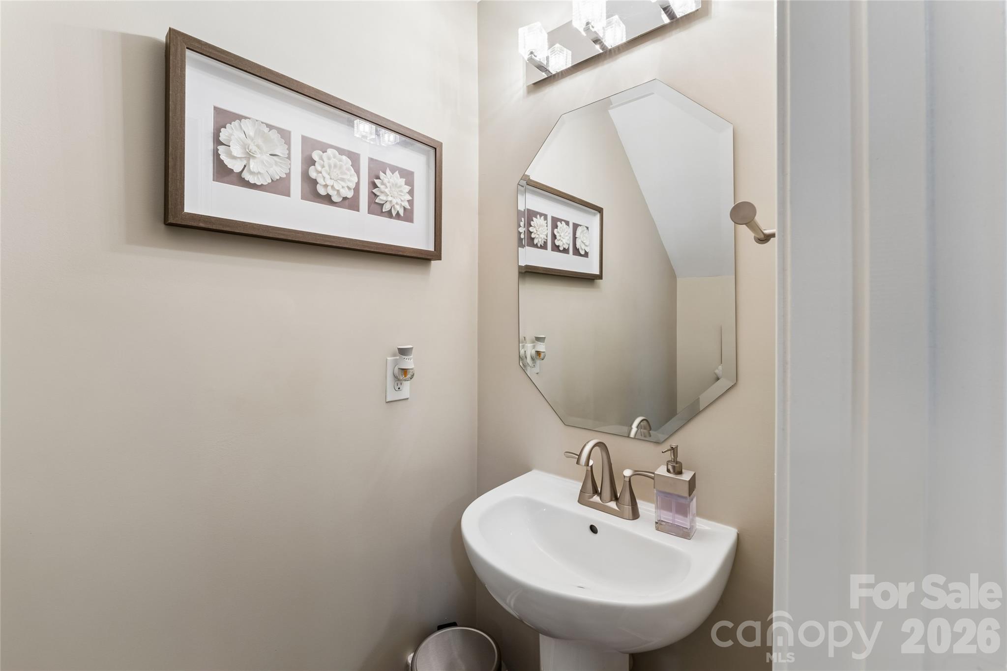 4707 Mcclure Road — Charlotte