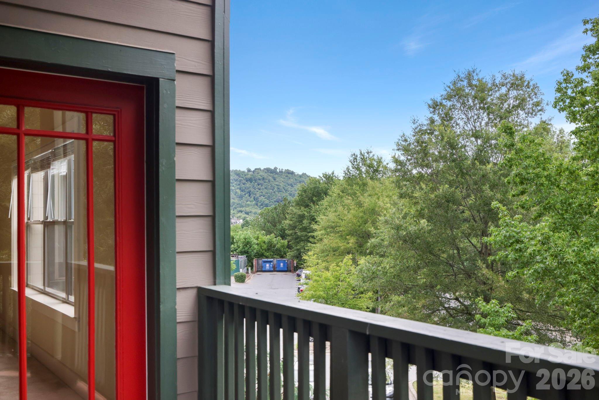 9 Kenilworth Knolls #303 — Asheville