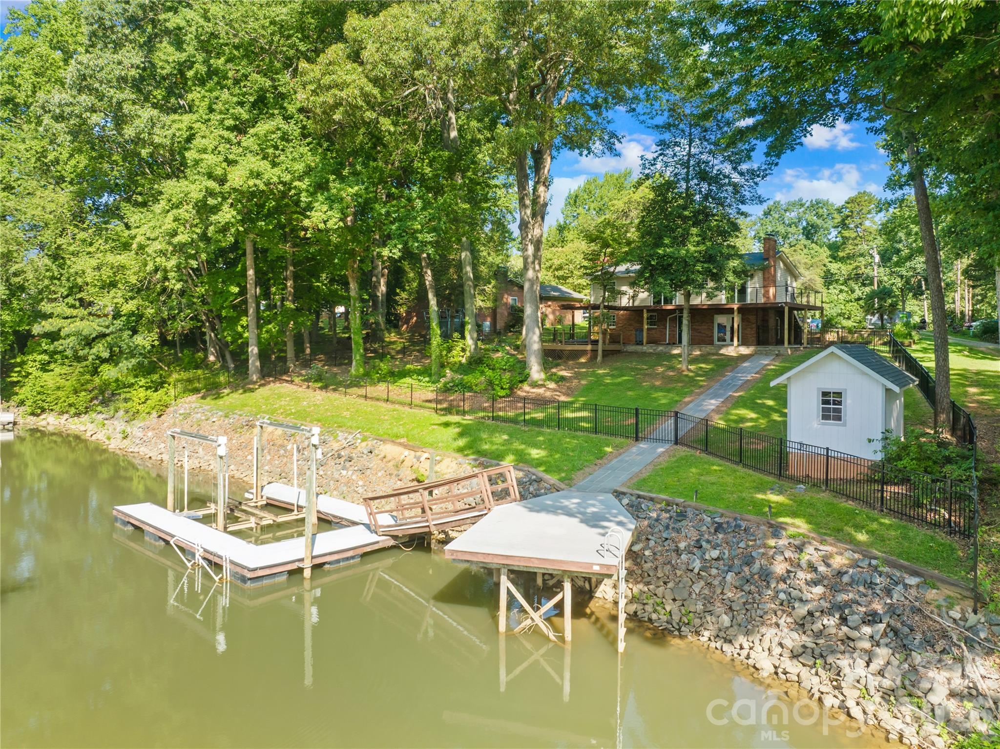 116 Stover Road — Mooresville