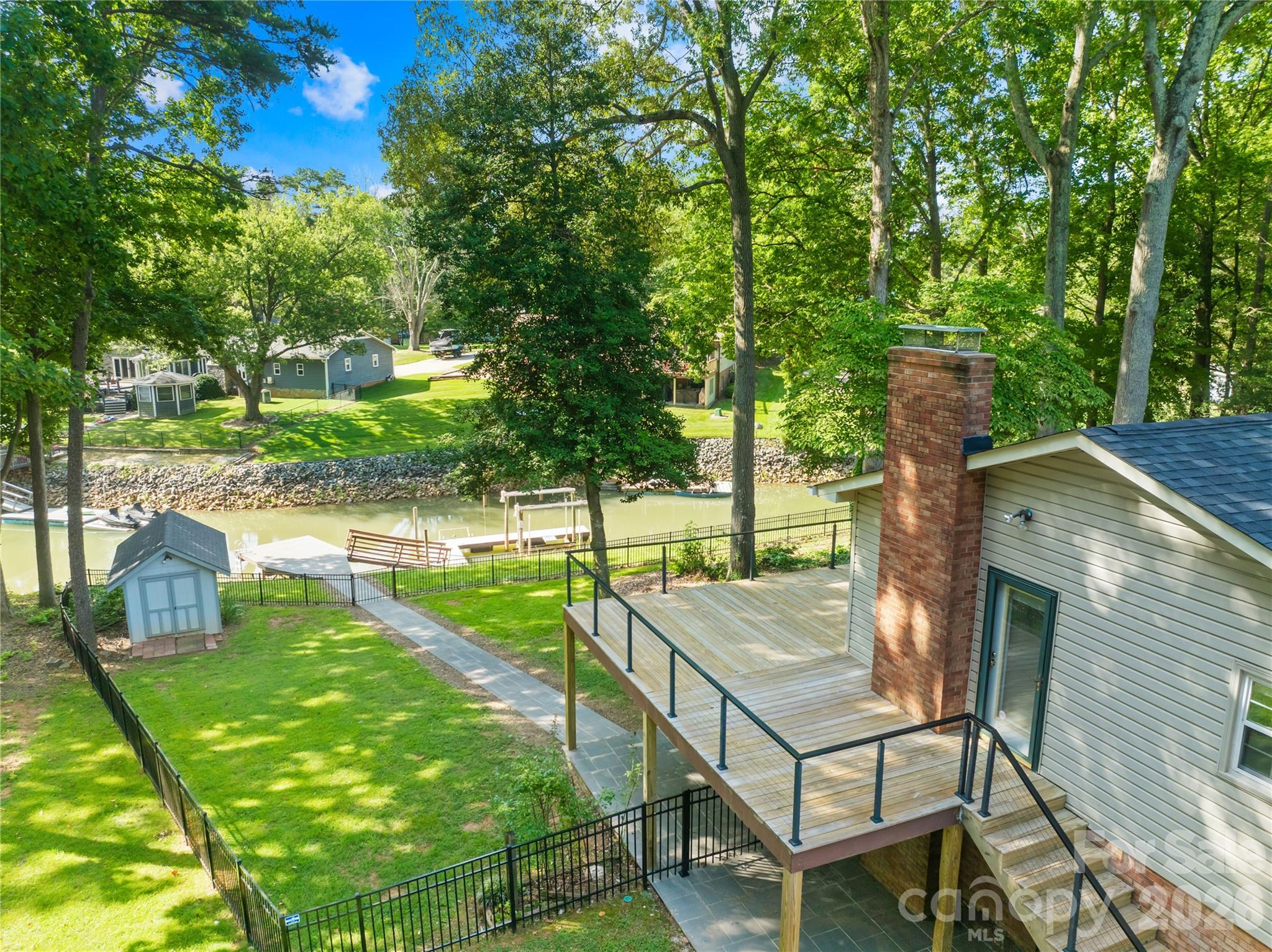116 Stover Road — Mooresville