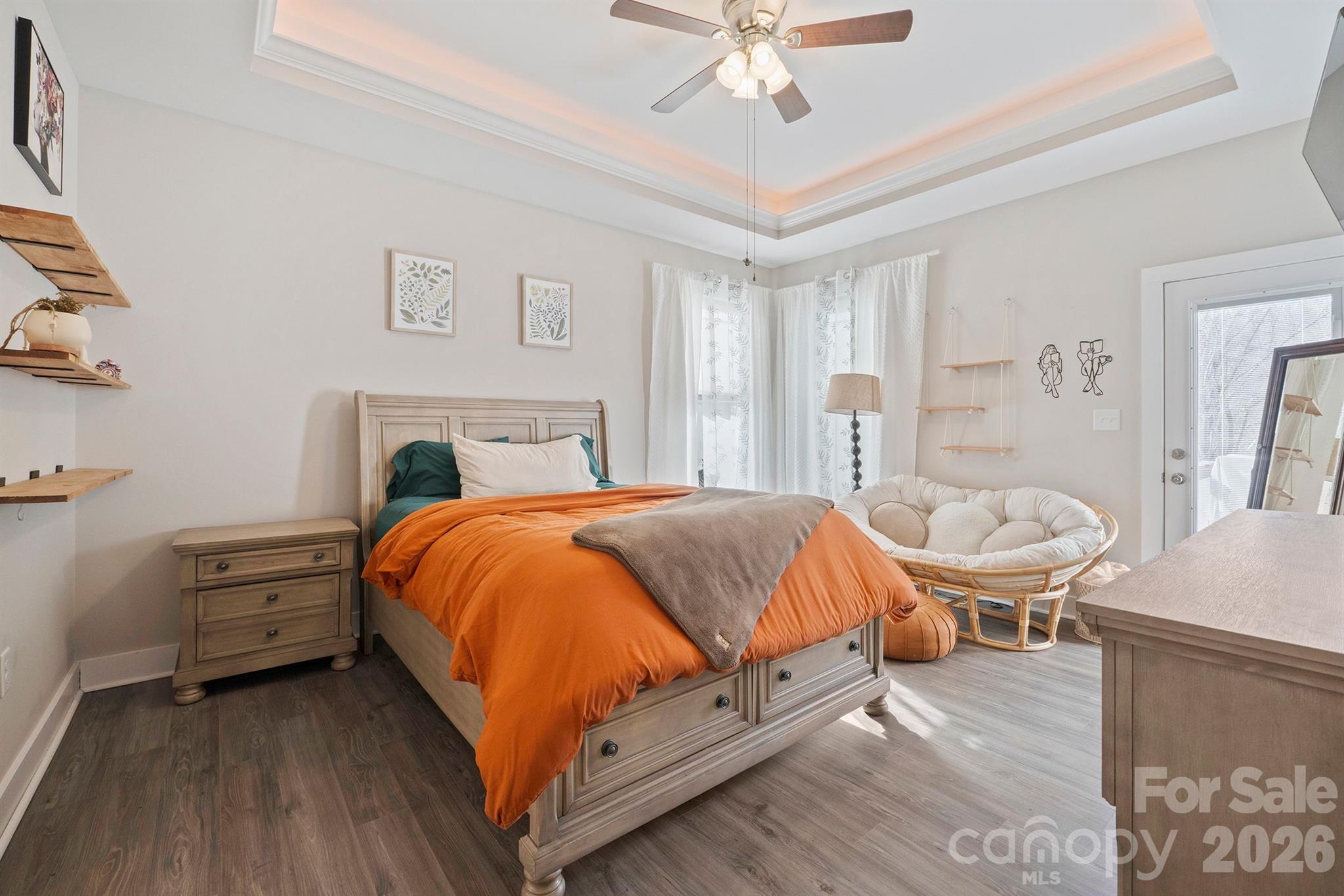 1544 Farmington Hills Drive — Conover
