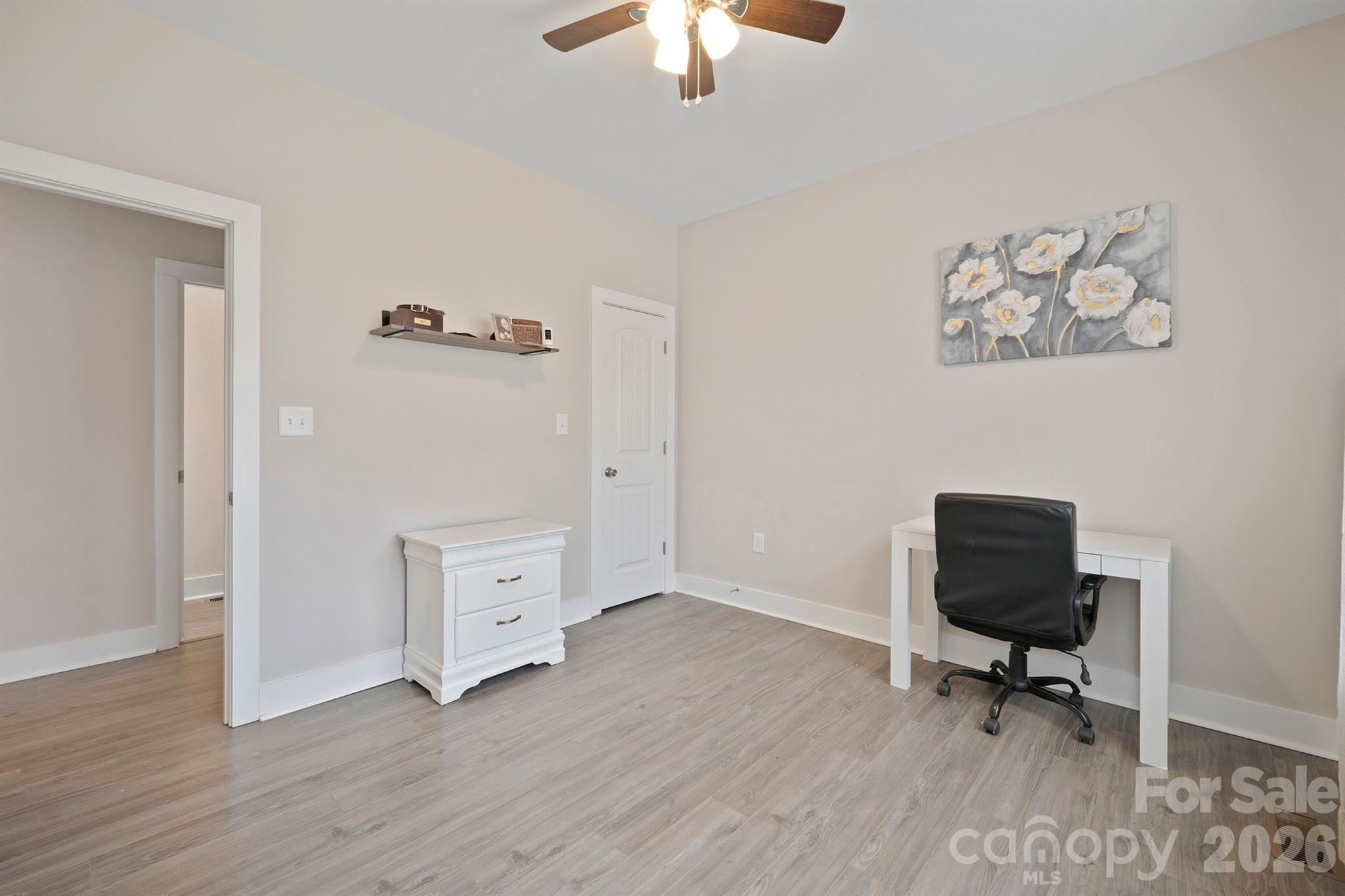 1544 Farmington Hills Drive — Conover