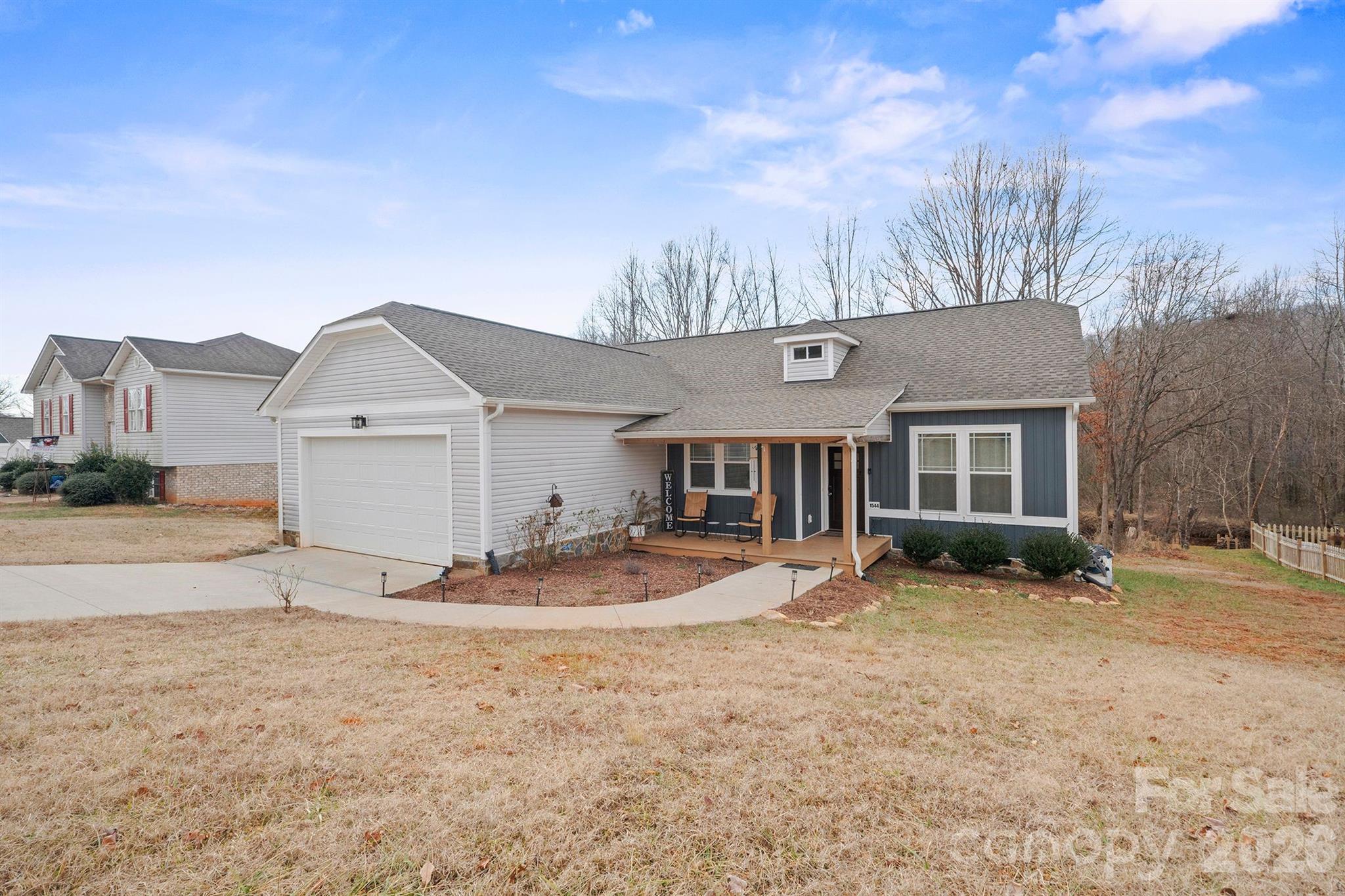 1544 Farmington Hills Drive — Conover