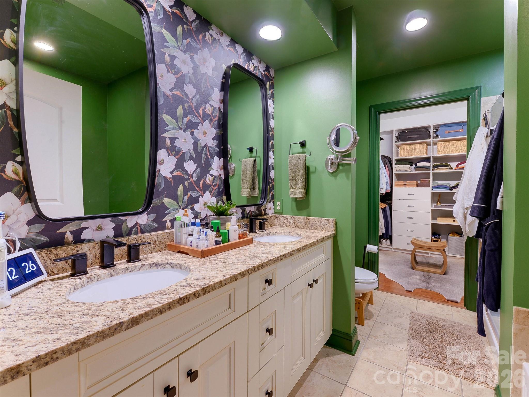 701 Royal Court #306 — Charlotte