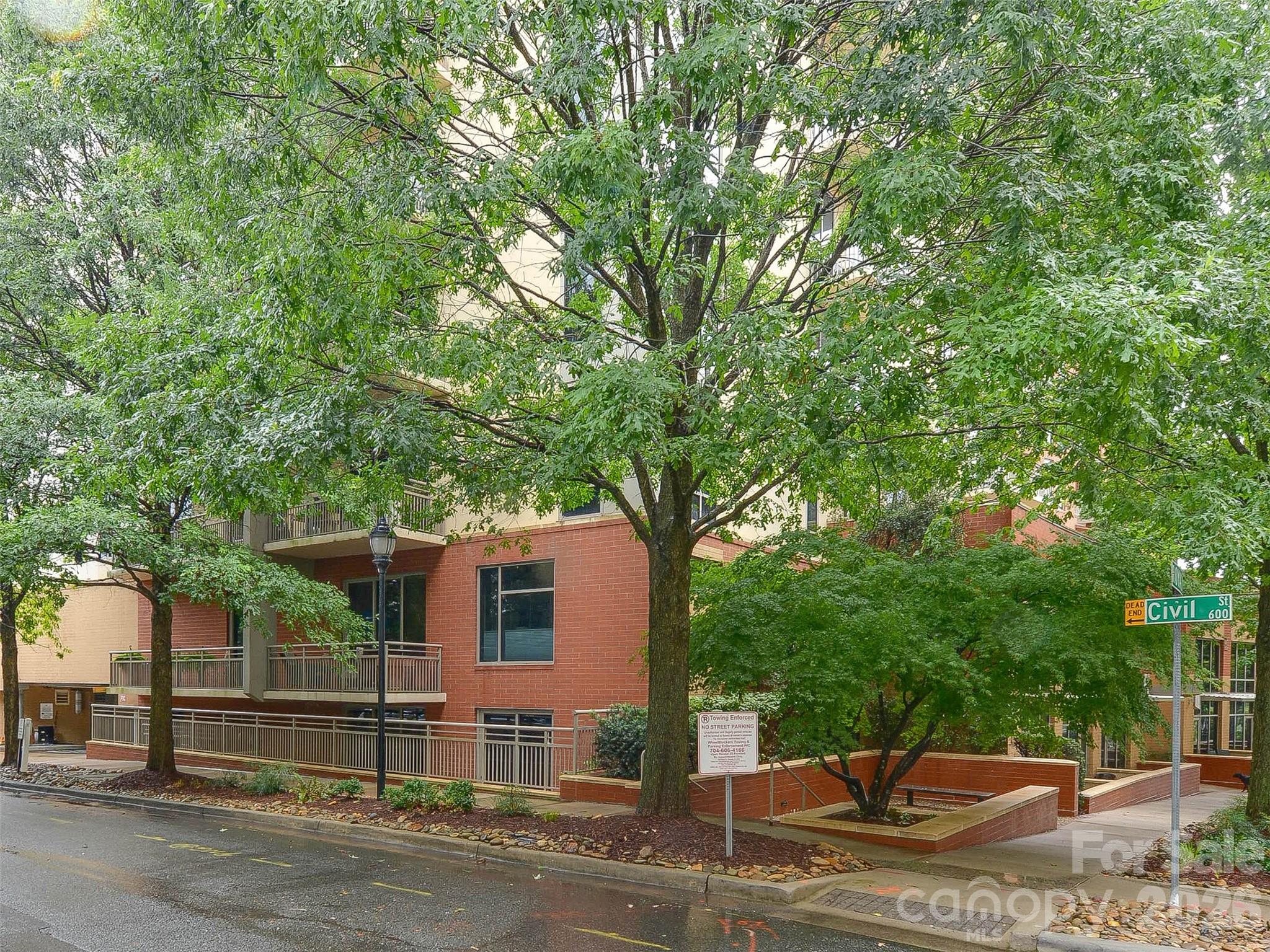 701 Royal Court #306 — Charlotte