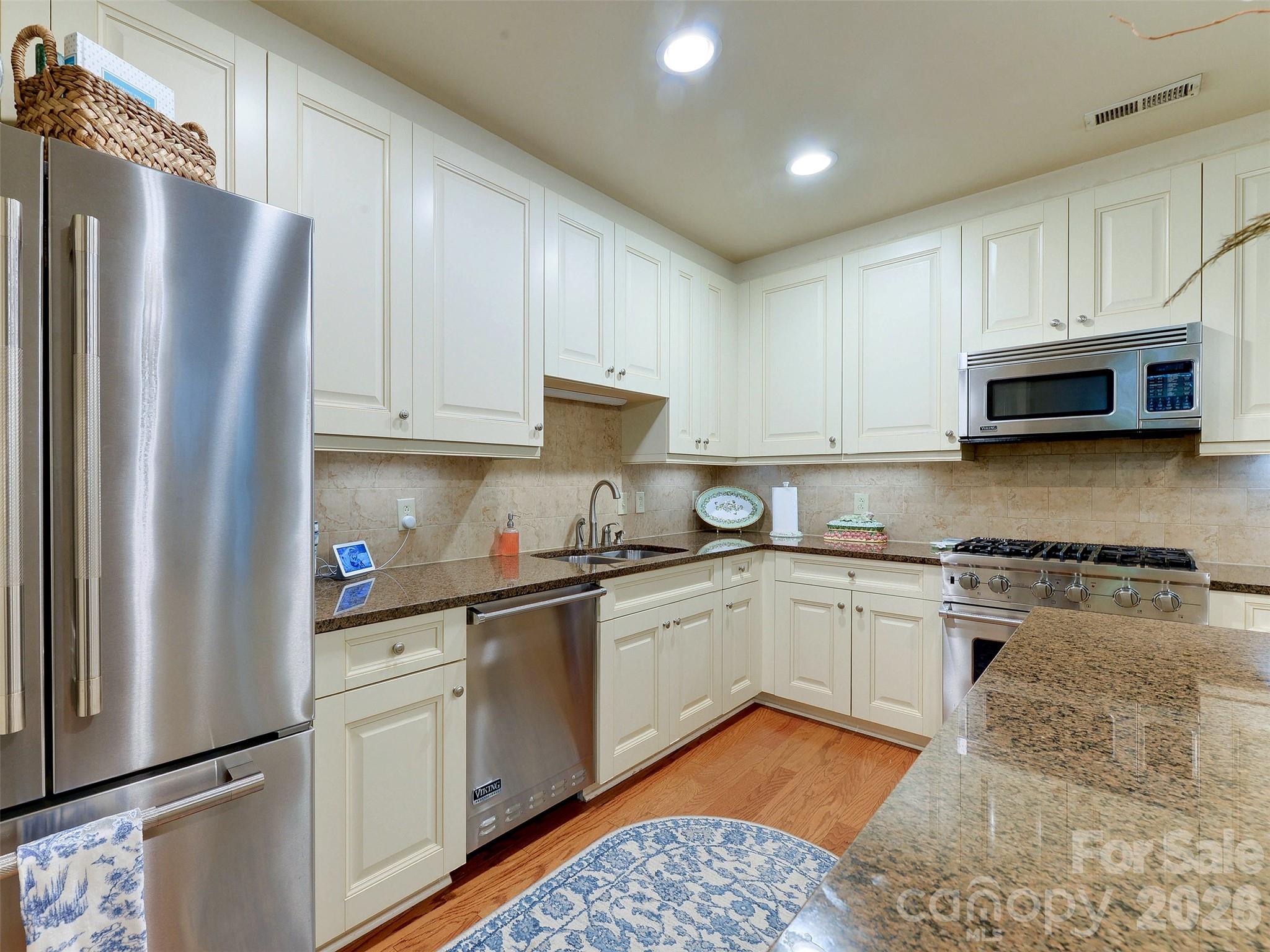 701 Royal Court #306 — Charlotte