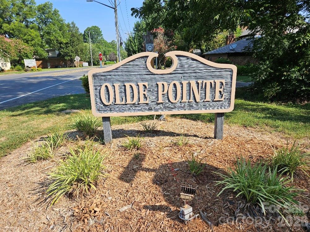 221 Pointe Circle — Rock Hill