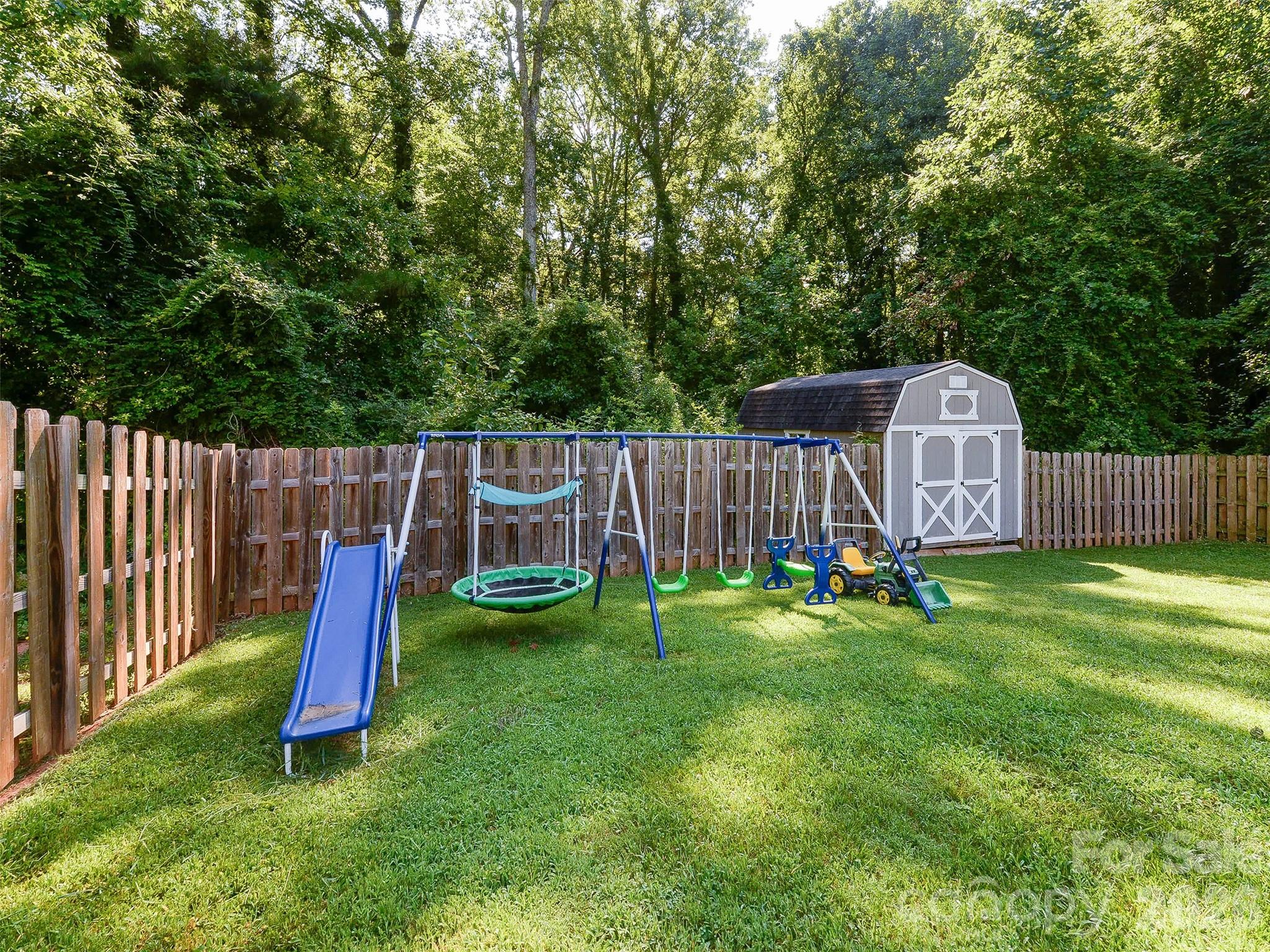 3102 Scotch Moss Court — Charlotte