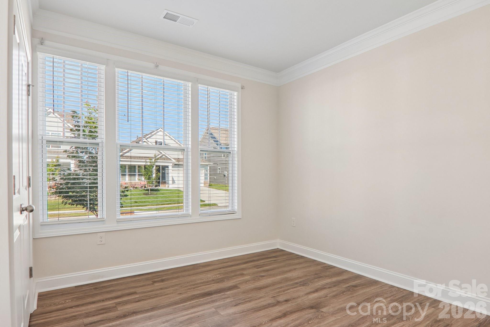 505 Fox Cove Road — Hendersonville