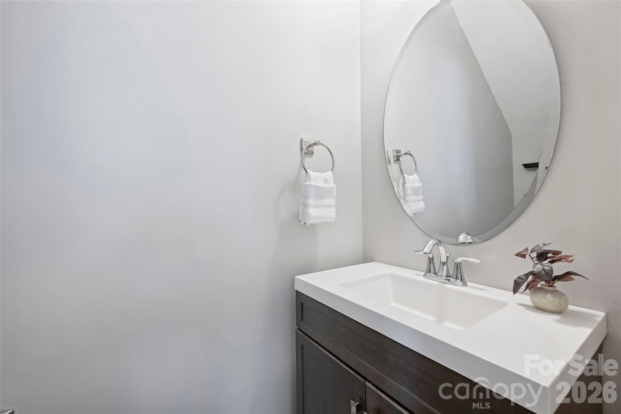 5011 Riverdale Drive — Charlotte