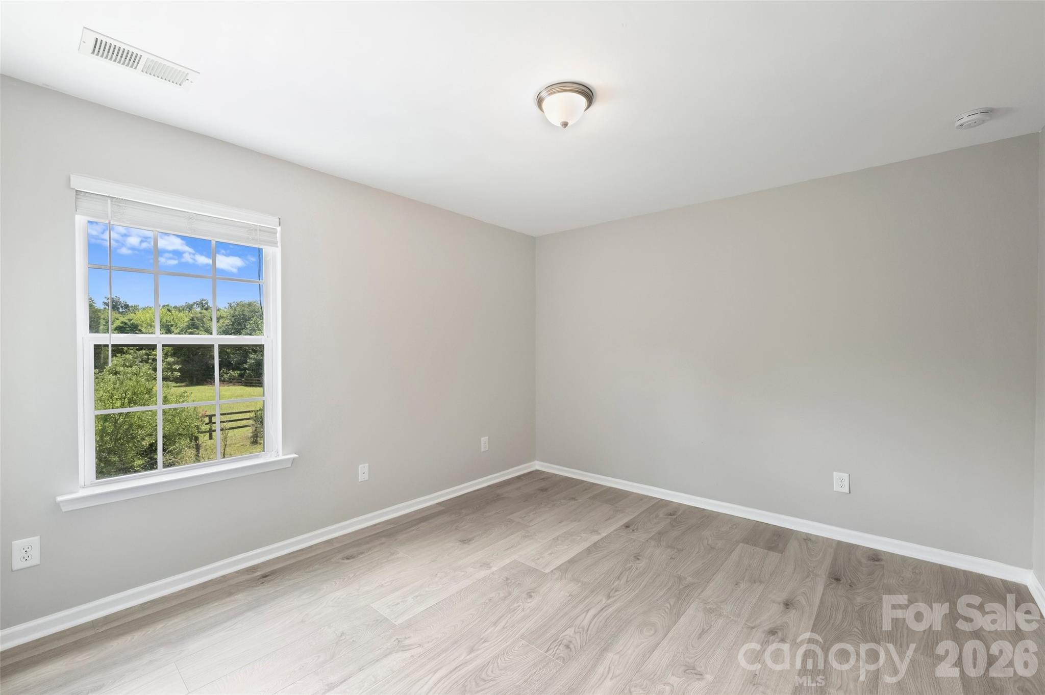 5011 Riverdale Drive — Charlotte