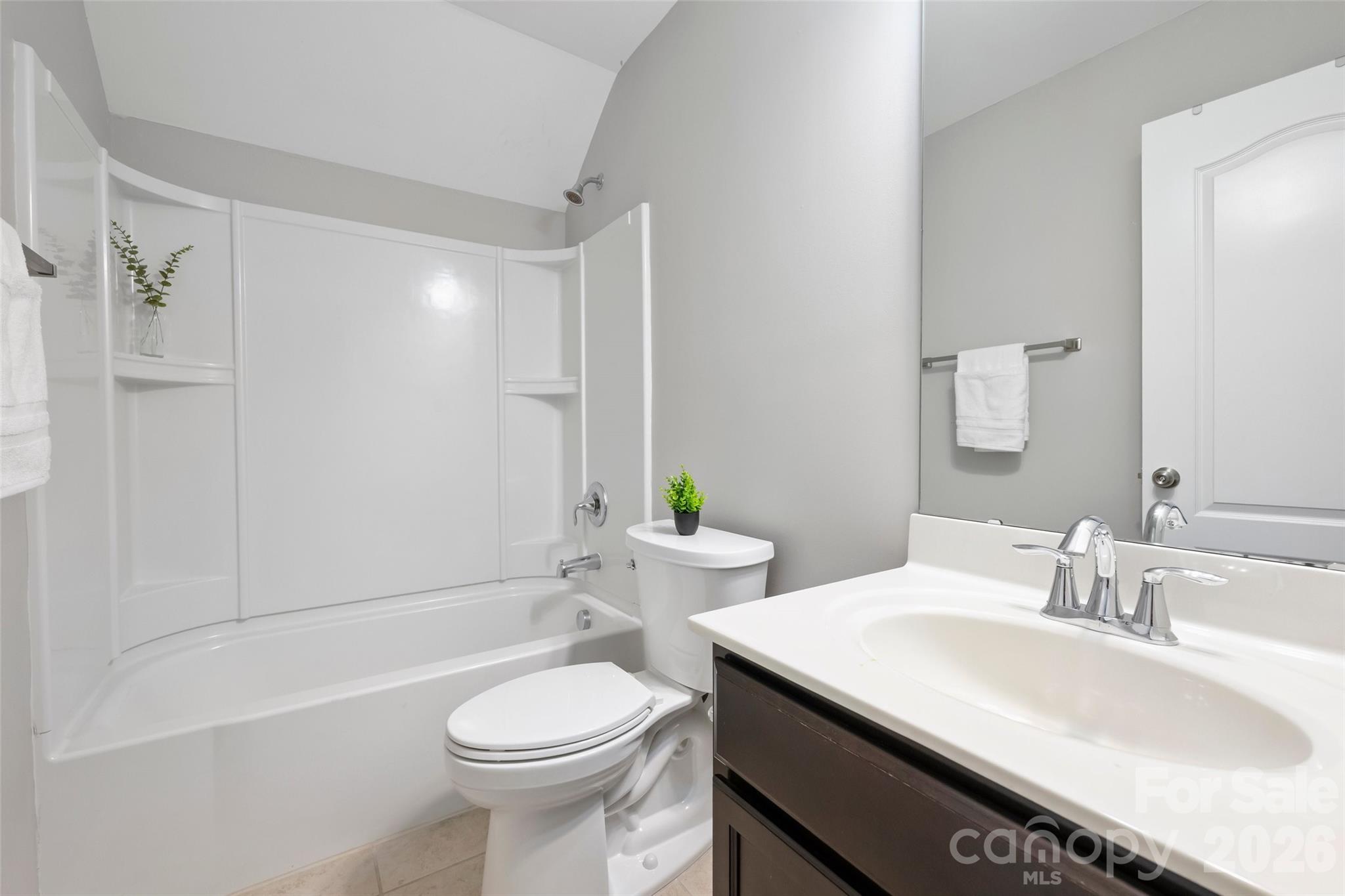 5011 Riverdale Drive — Charlotte