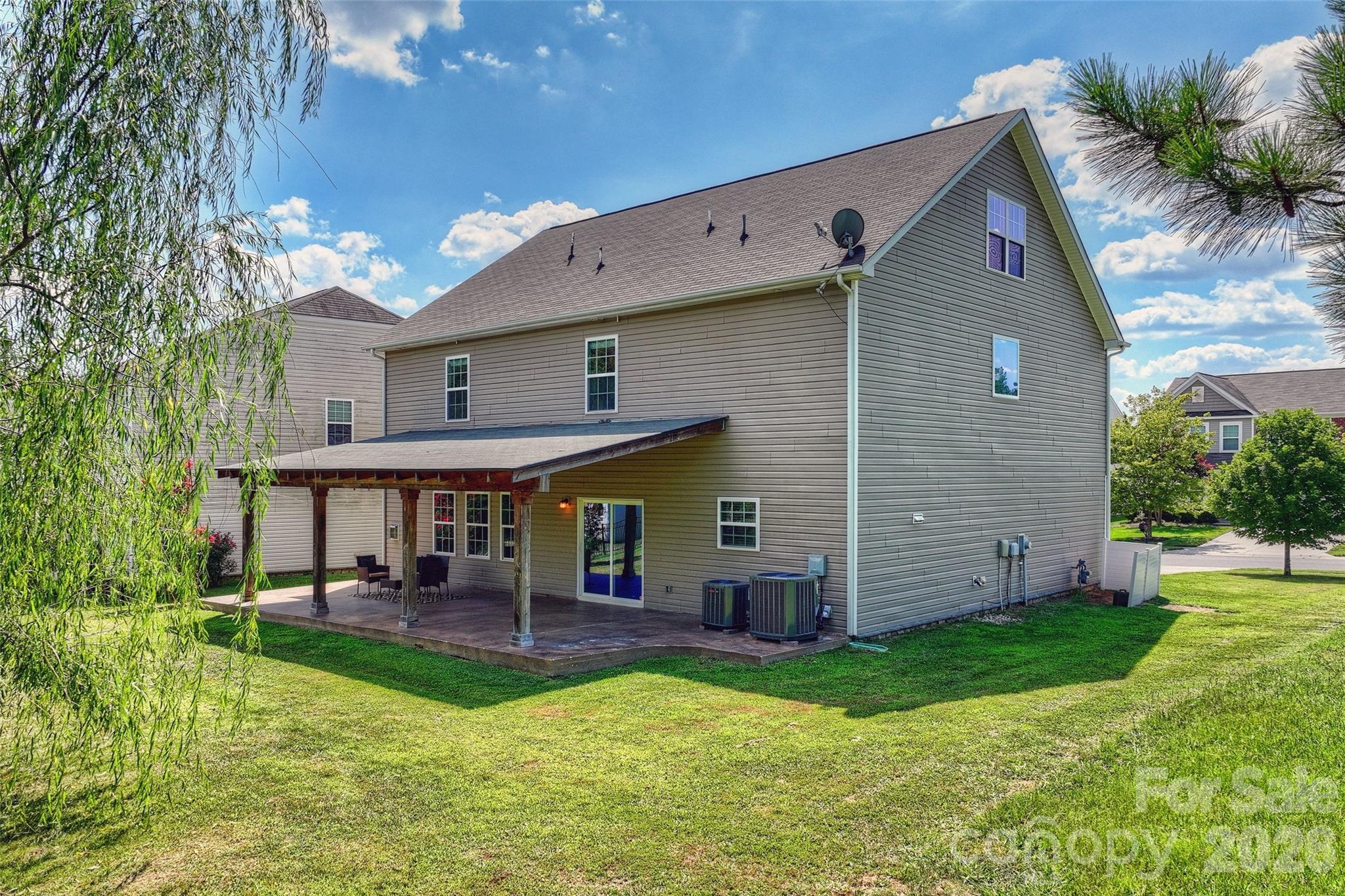 5011 Riverdale Drive — Charlotte