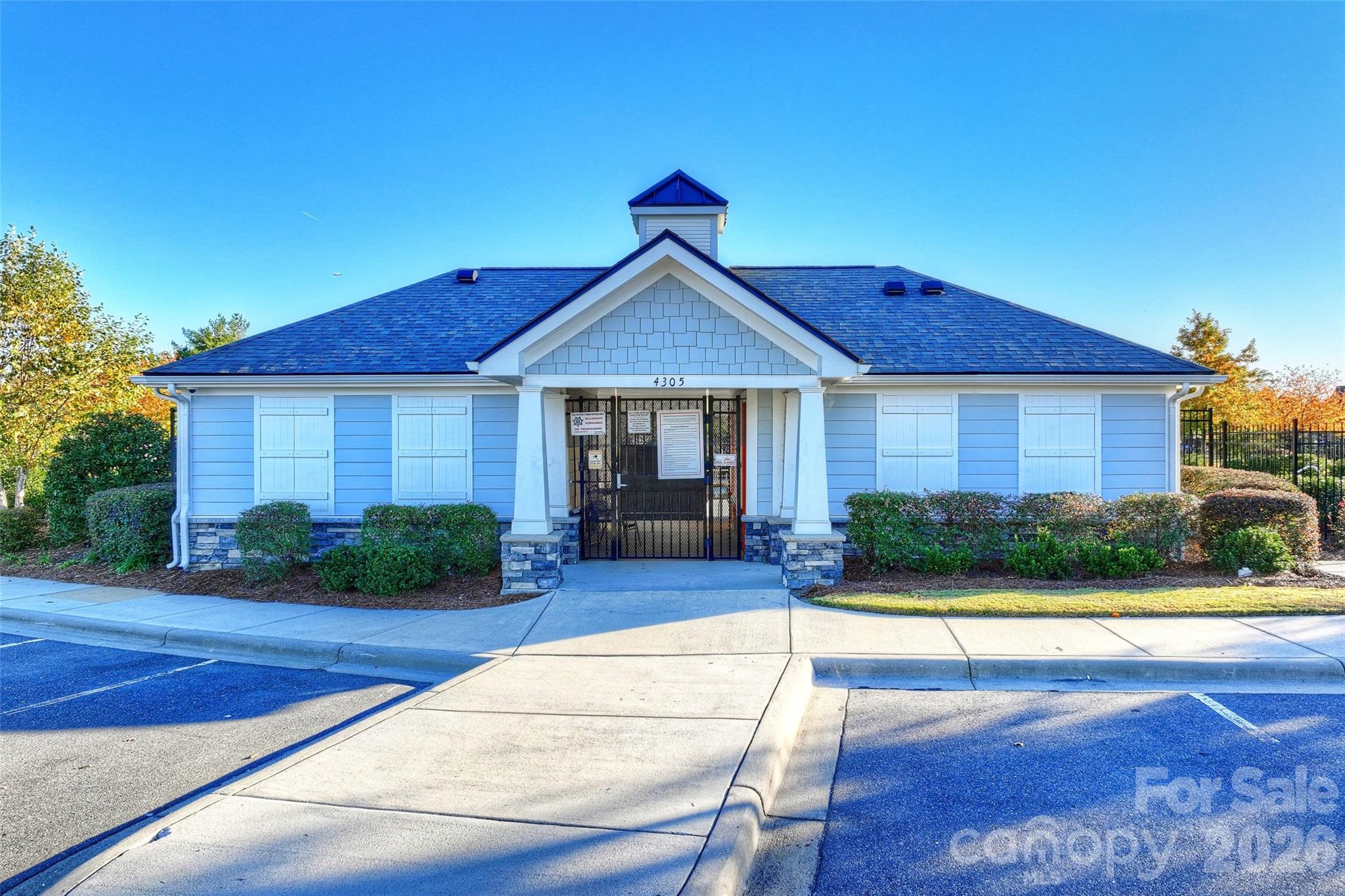 5011 Riverdale Drive — Charlotte