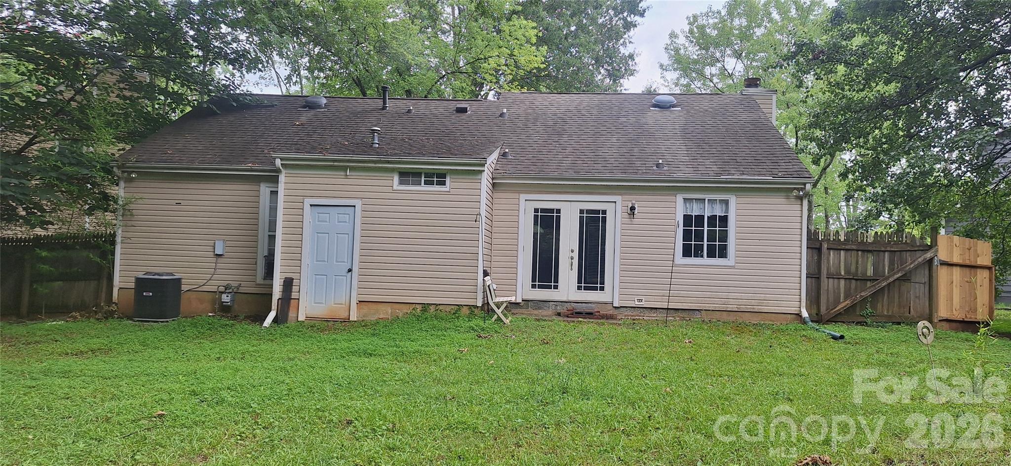 8804 Royal Scot Lane — Charlotte