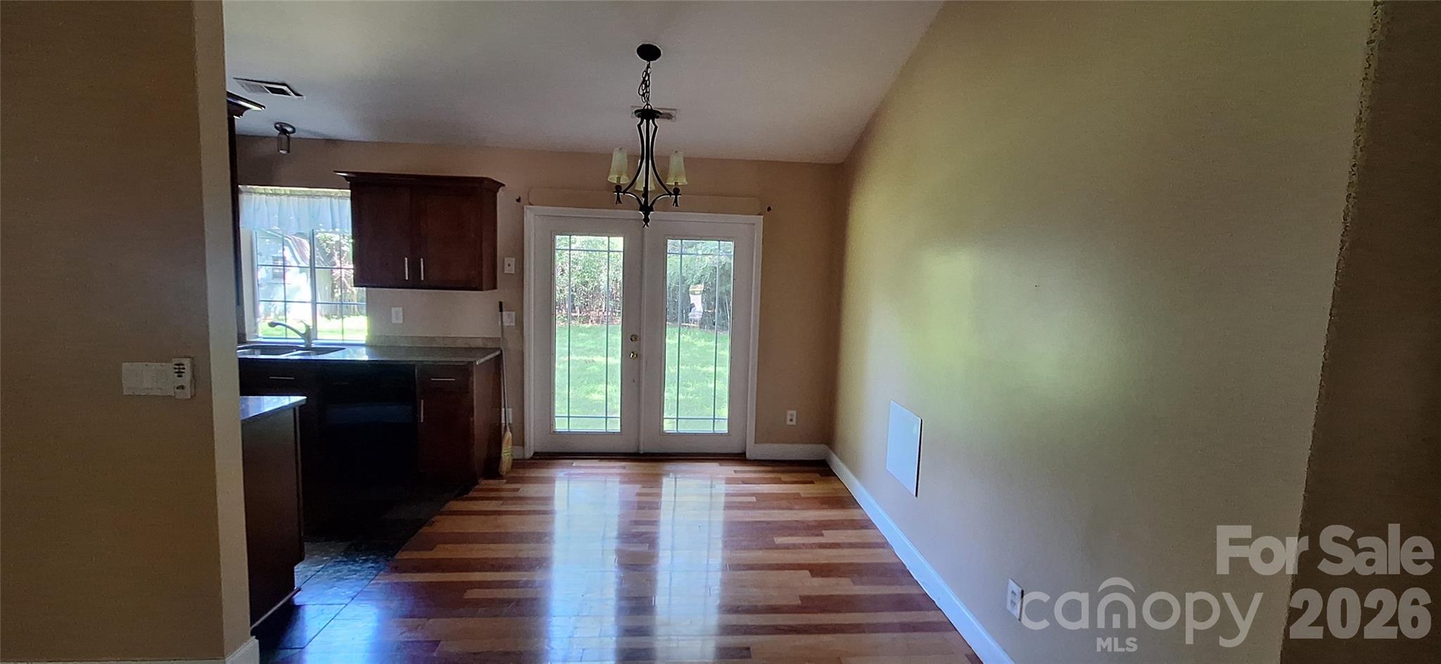 8804 Royal Scot Lane — Charlotte