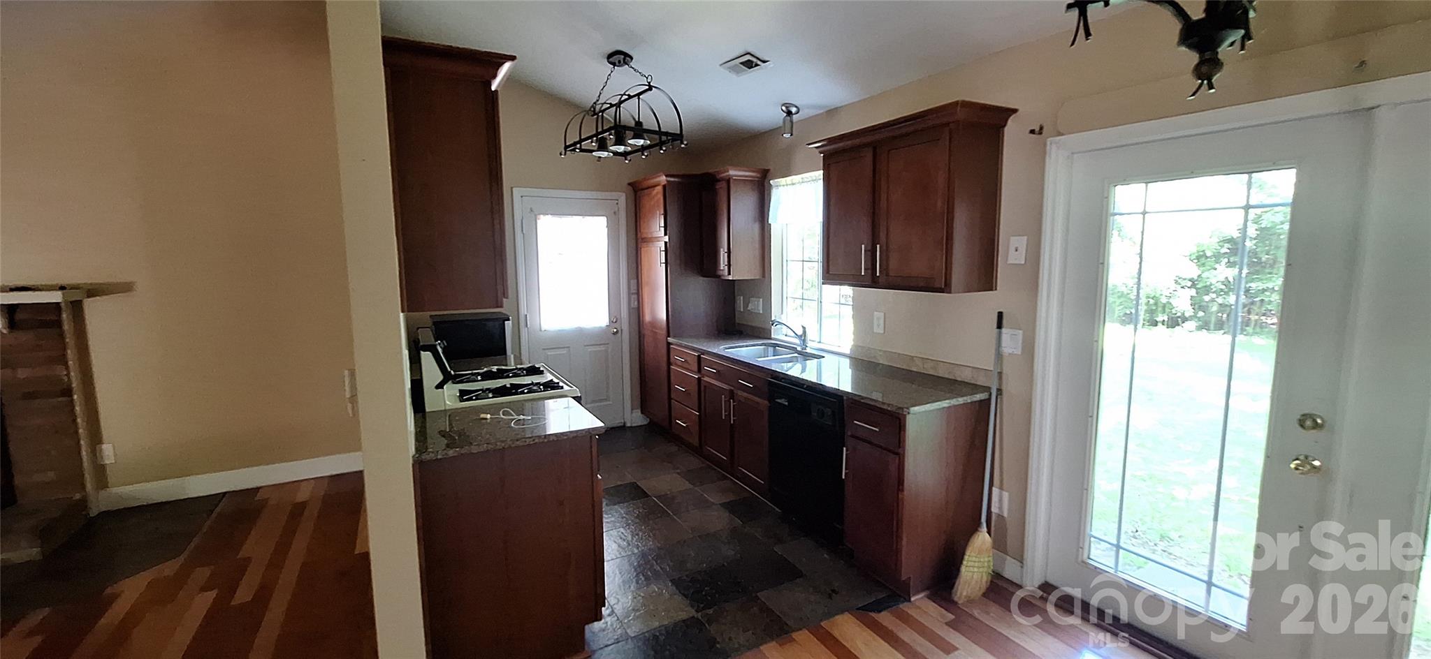 8804 Royal Scot Lane — Charlotte