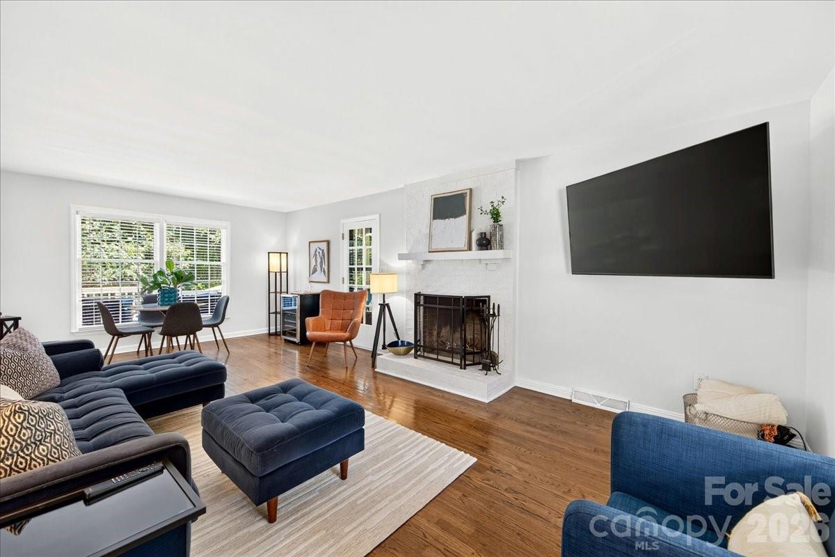 6601 Woodshed Circle — Charlotte