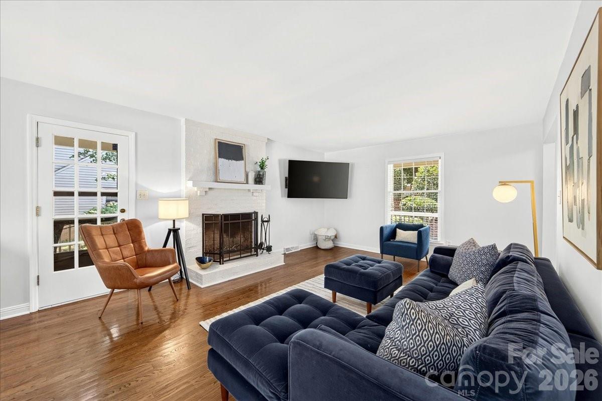 6601 Woodshed Circle — Charlotte
