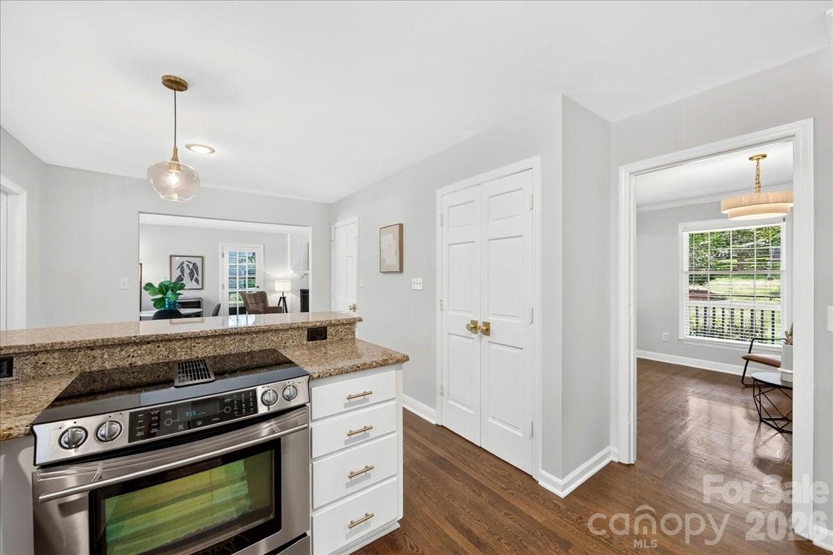 6601 Woodshed Circle — Charlotte