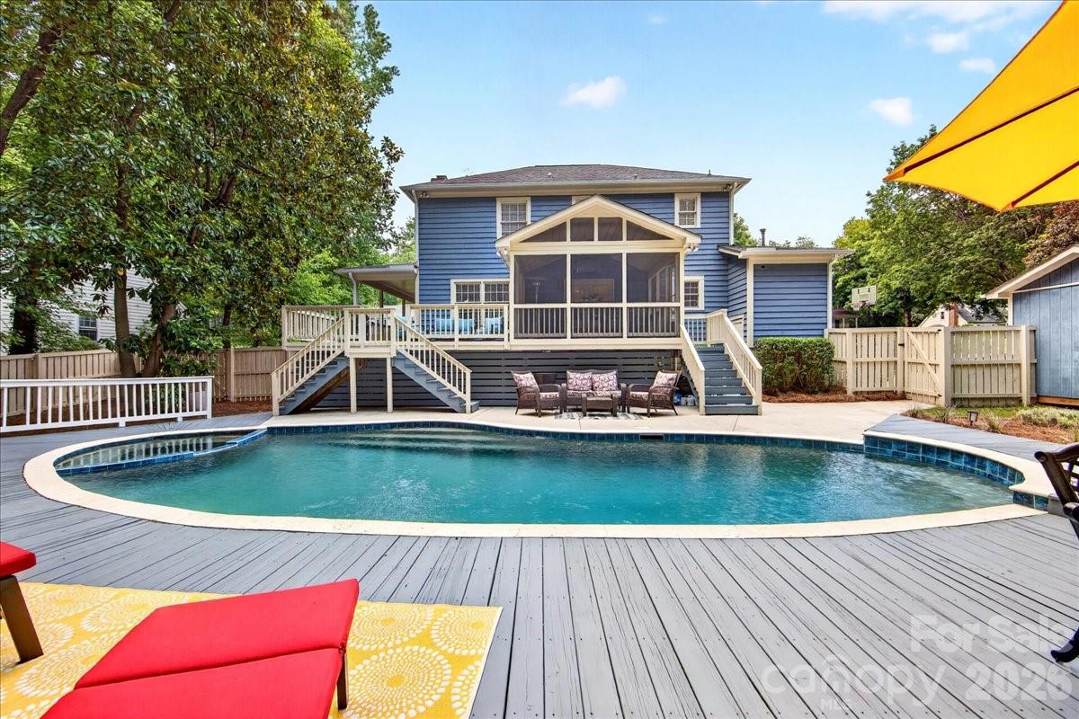 6601 Woodshed Circle — Charlotte
