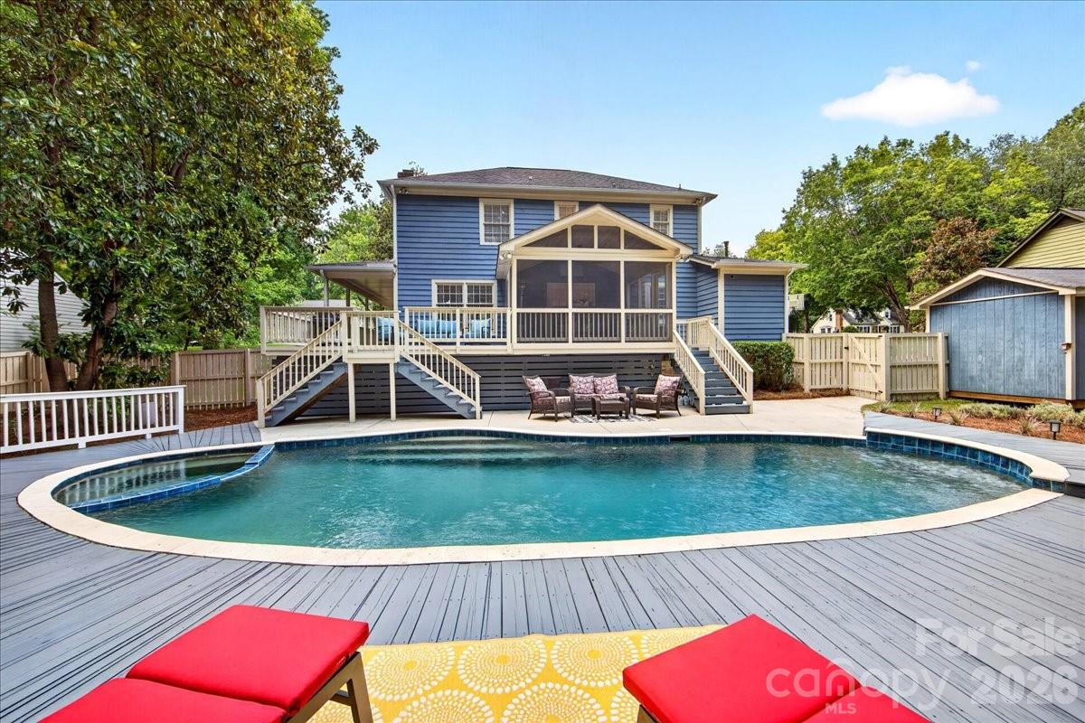6601 Woodshed Circle — Charlotte